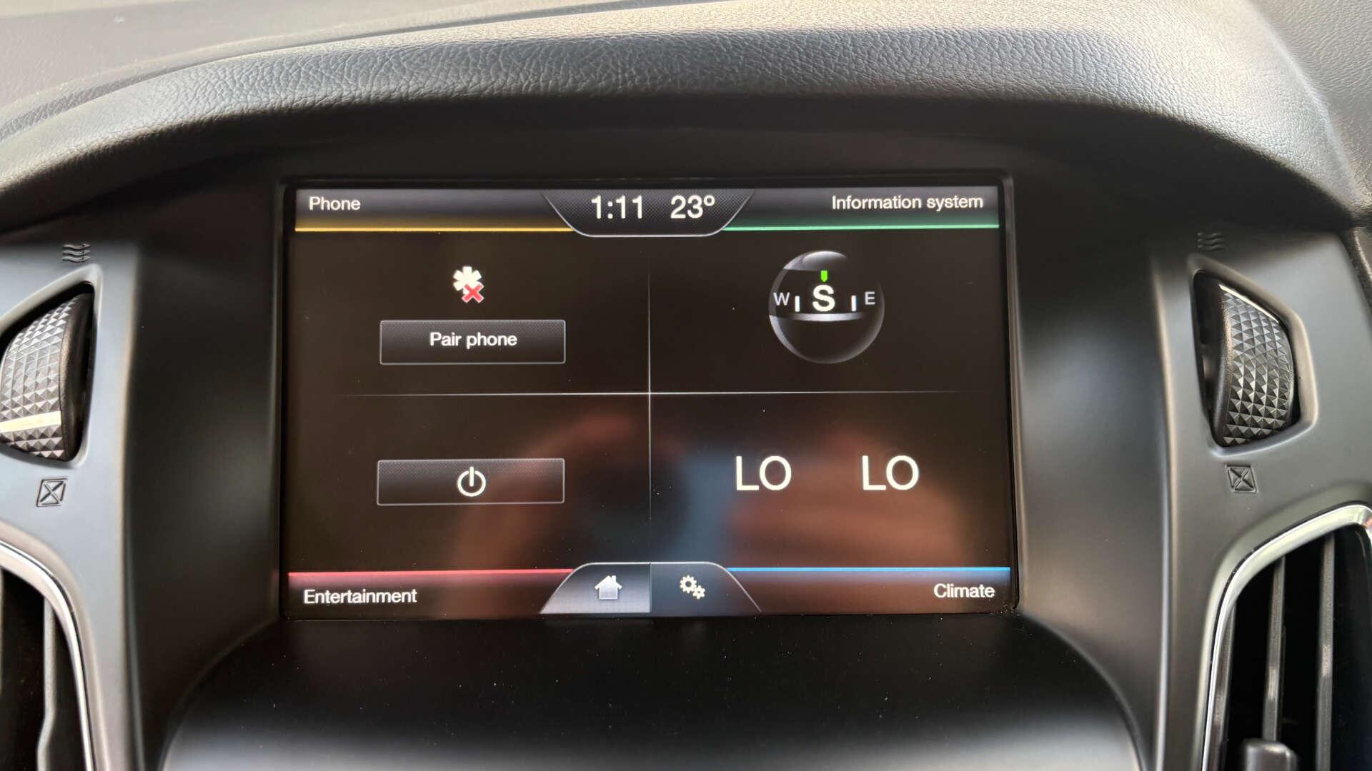 Ford Focus view 24