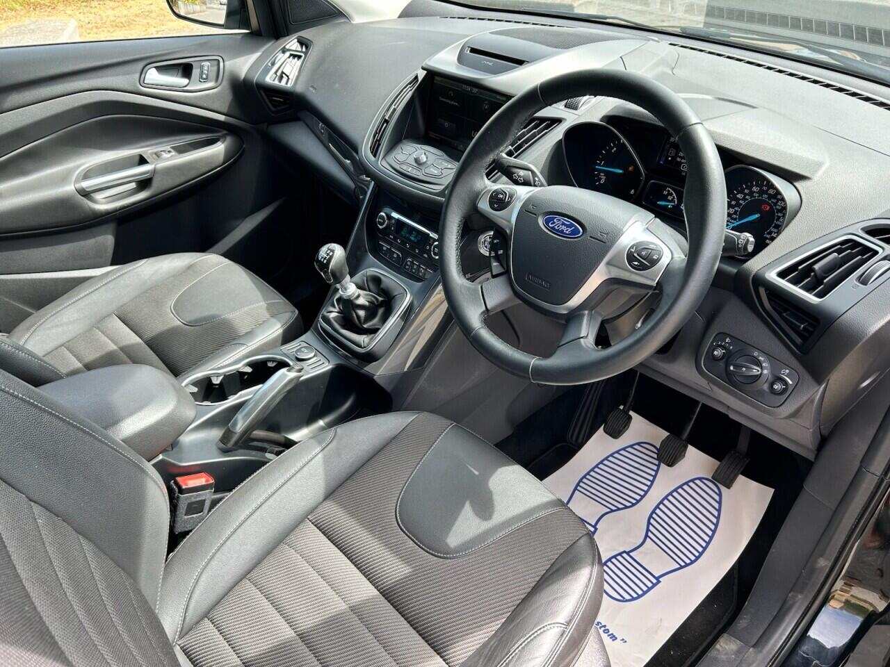 Ford Kuga view 4