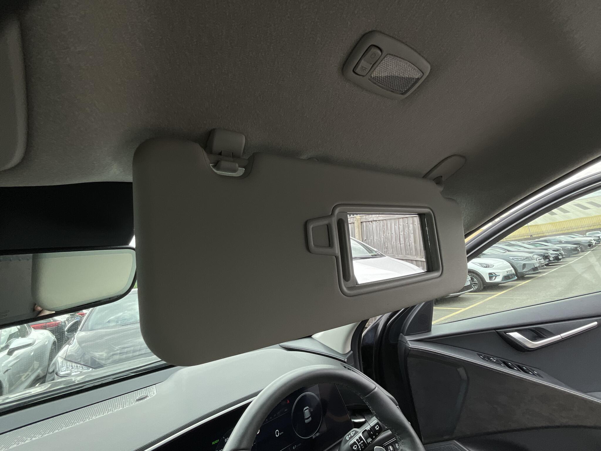 Kia Niro view 29