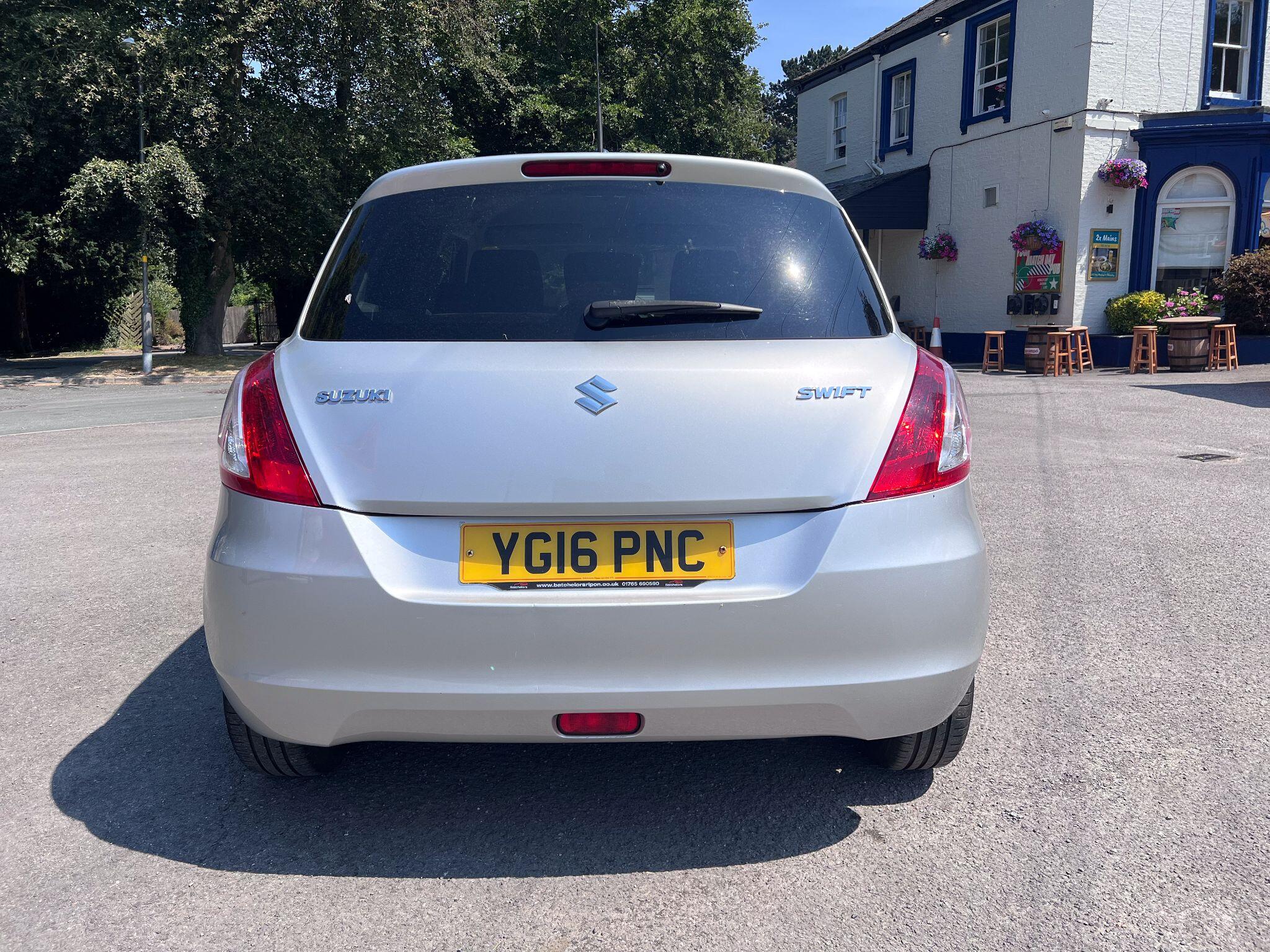 Suzuki Swift view 14