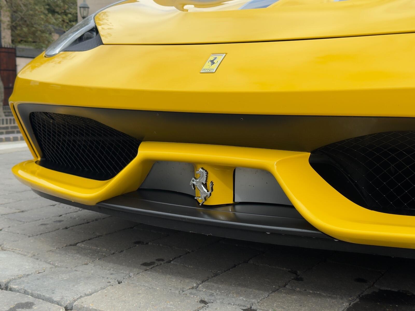 Ferrari 458 view 8