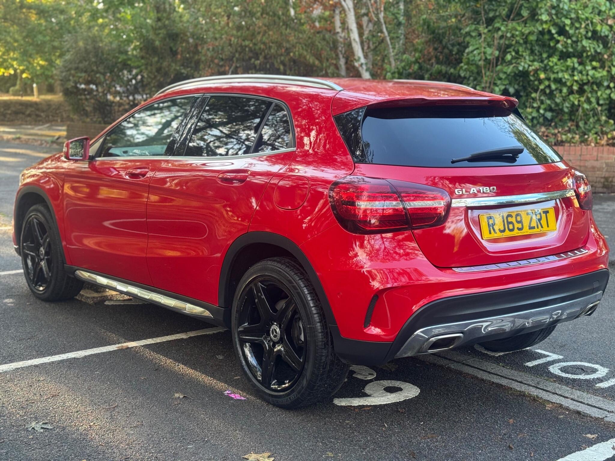 Mercedes-Benz Gla view 6