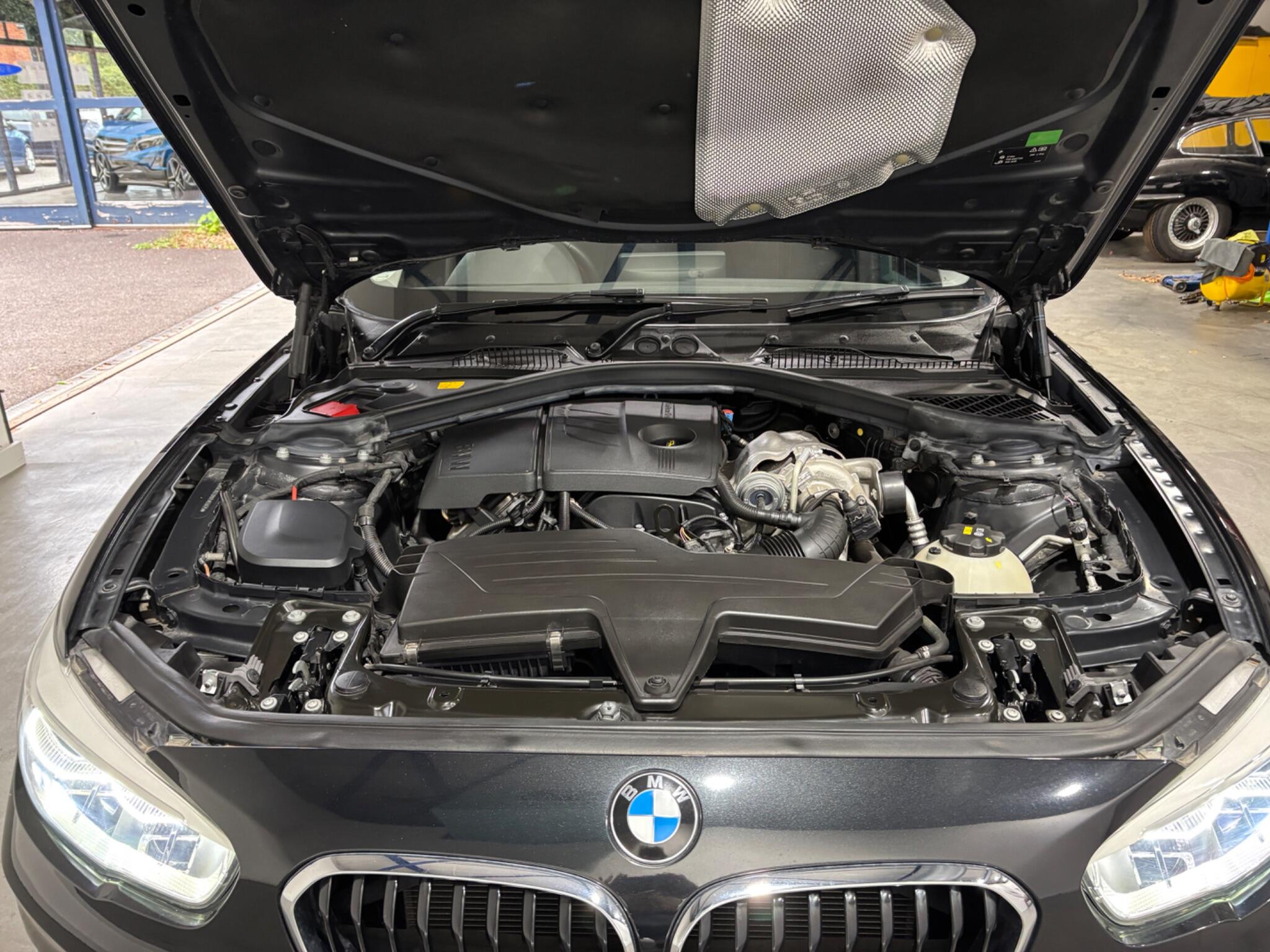 BMW 1 Series view 64