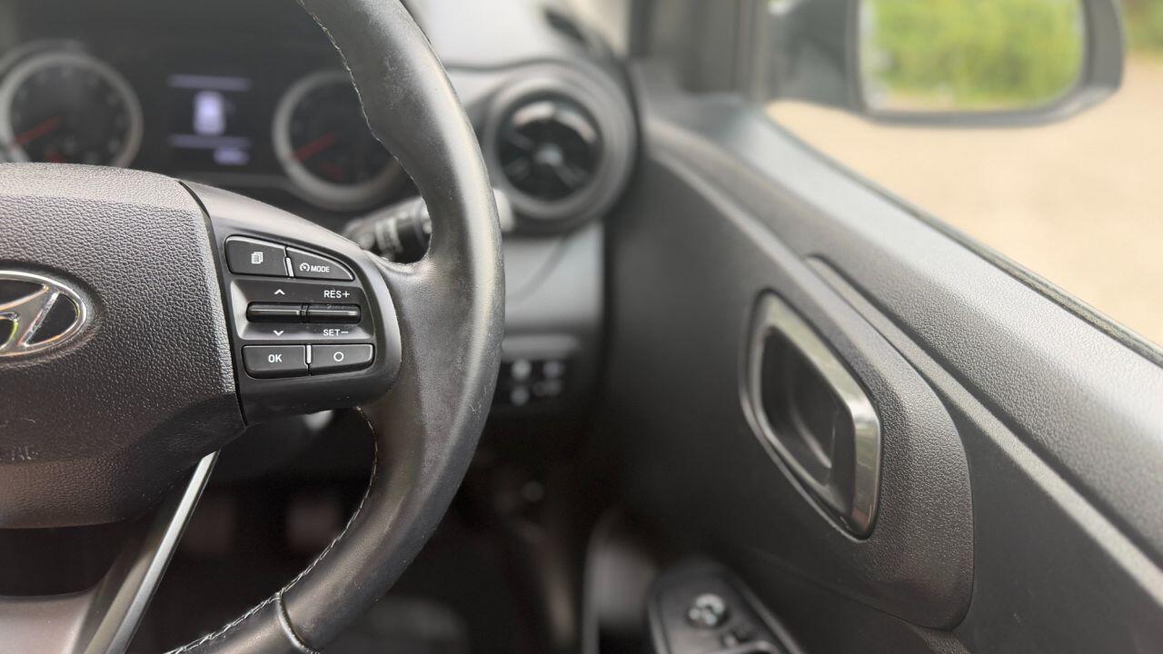 Hyundai i10 view 25