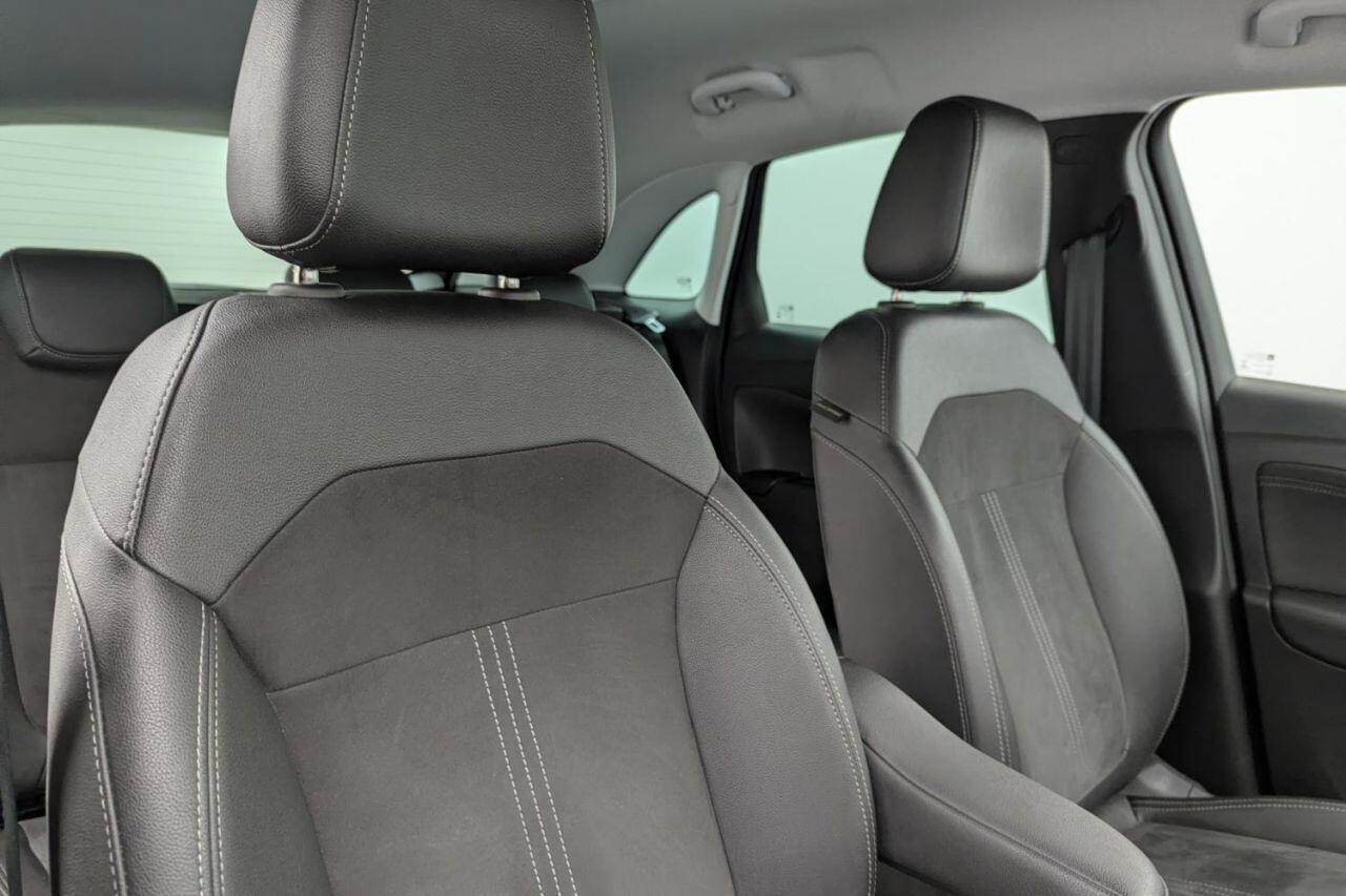 Vauxhall Crossland view 15