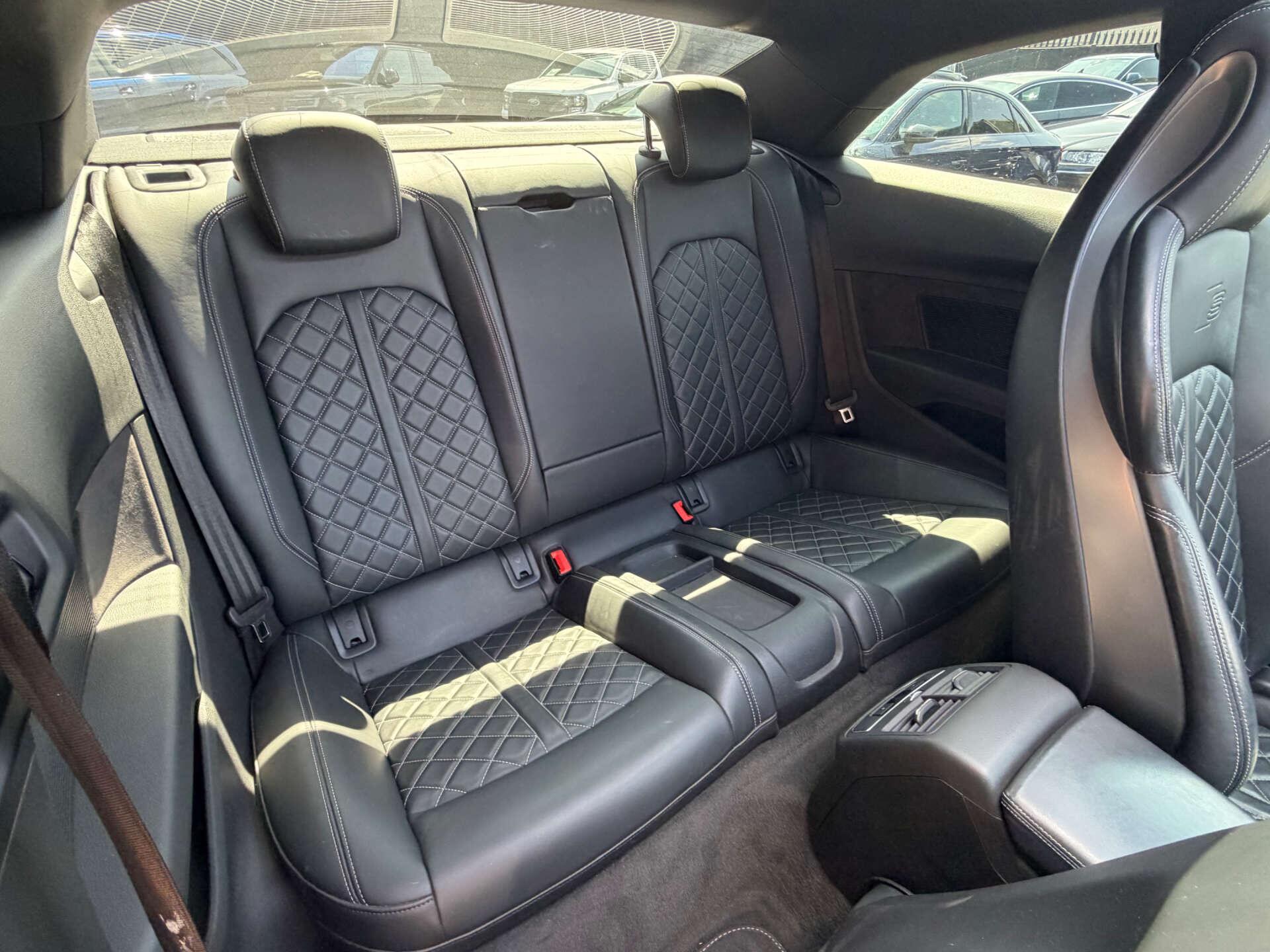 Audi S5 view 19
