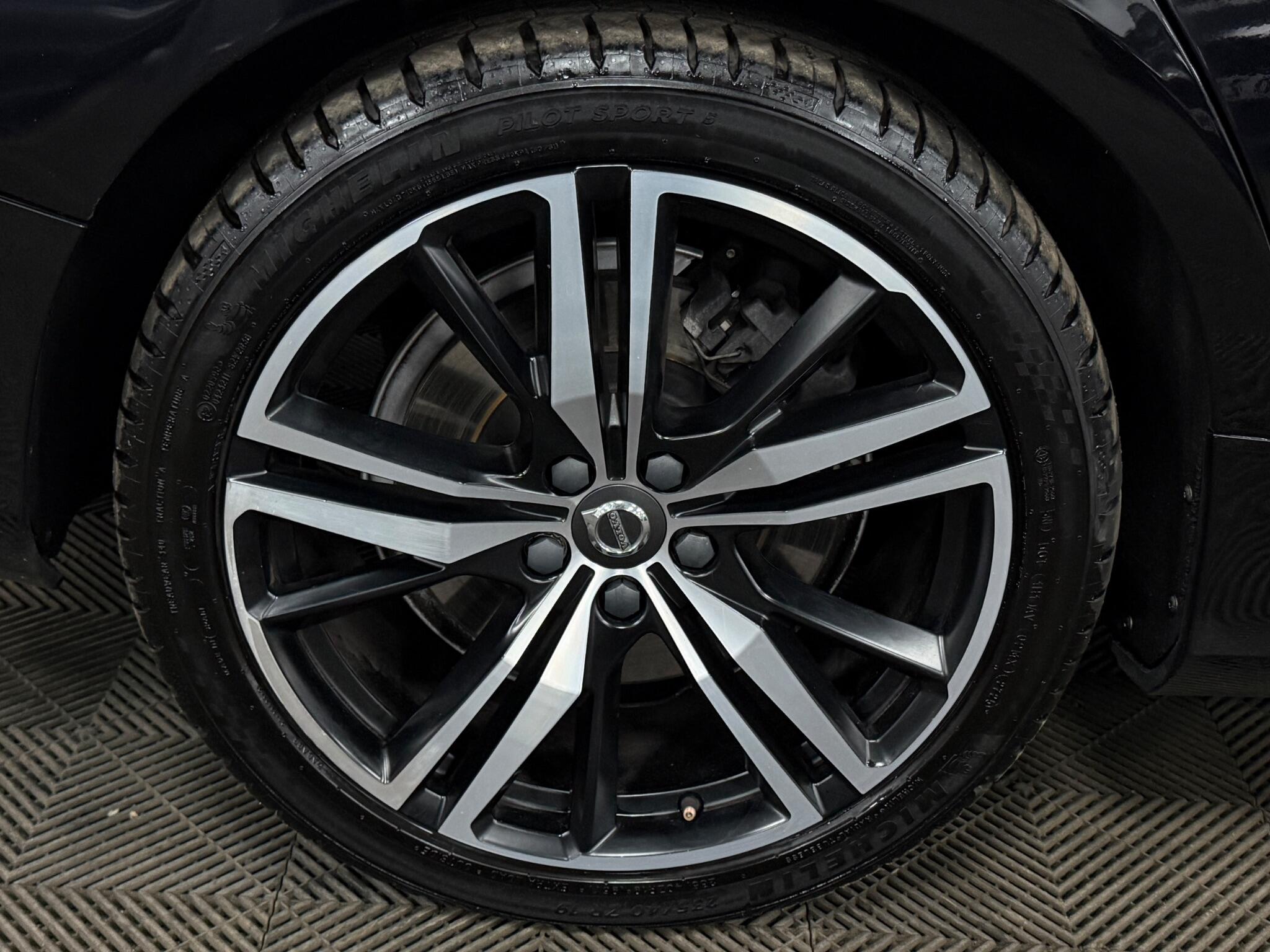 Volvo V60 view 37