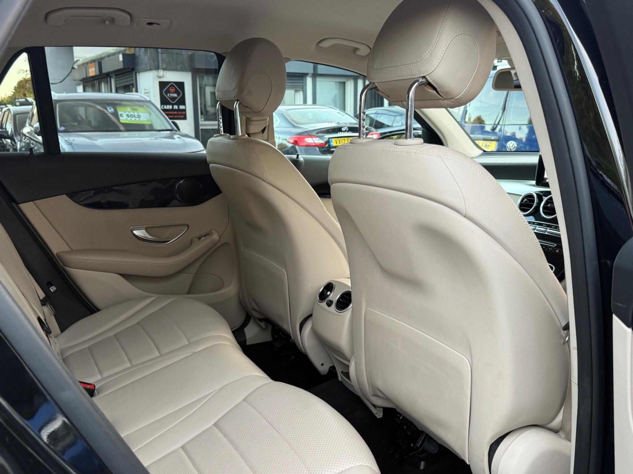 Mercedes-Benz GLC - Image 38