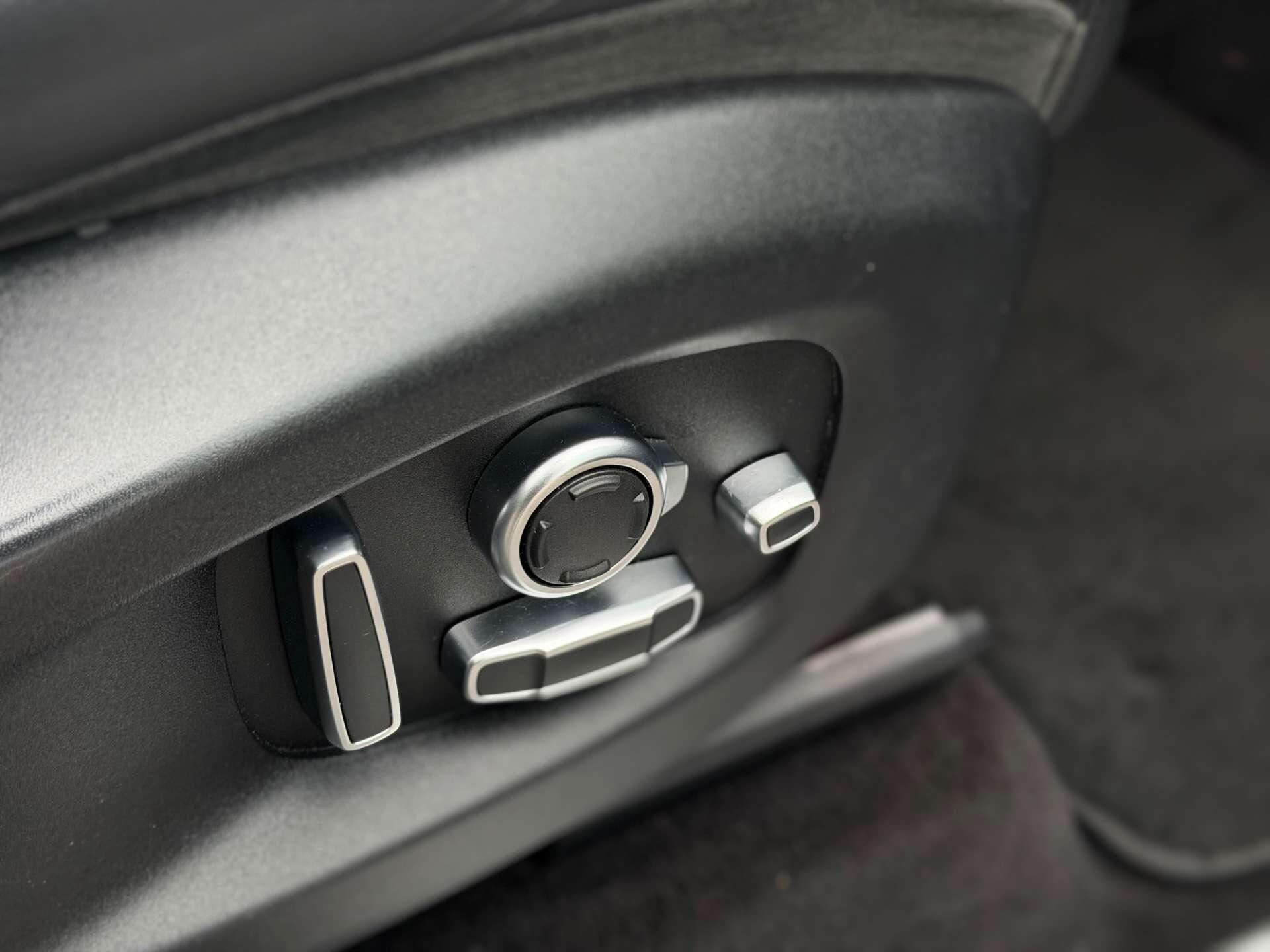 Land Rover Range Rover Sport view 44