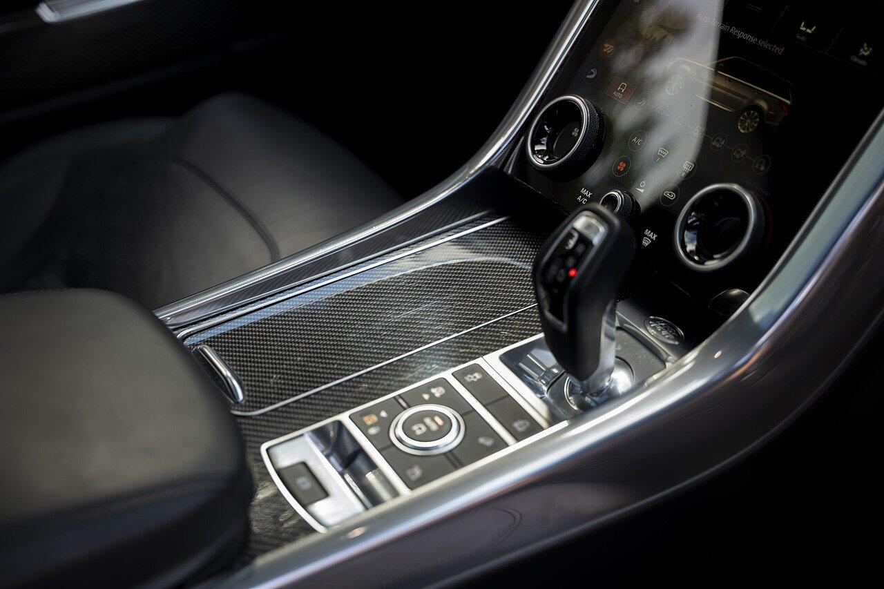 Land Rover Range Rover Sport view 18