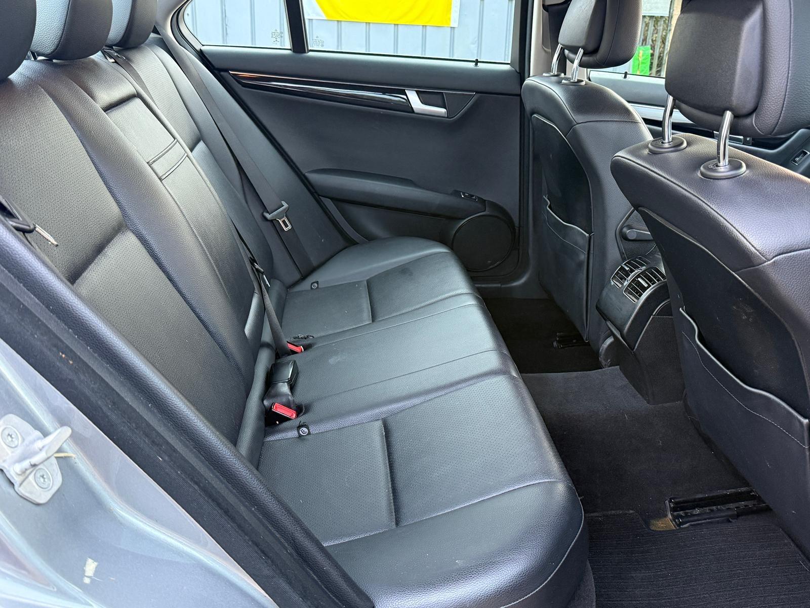 Mercedes-Benz C Class view 47
