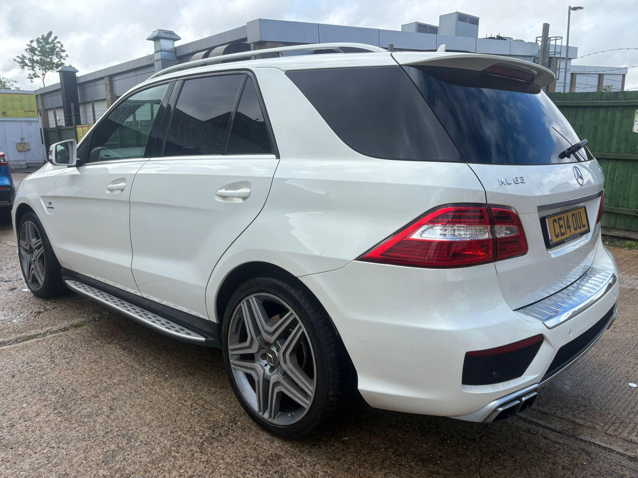 Mercedes-Benz M-Class view 4