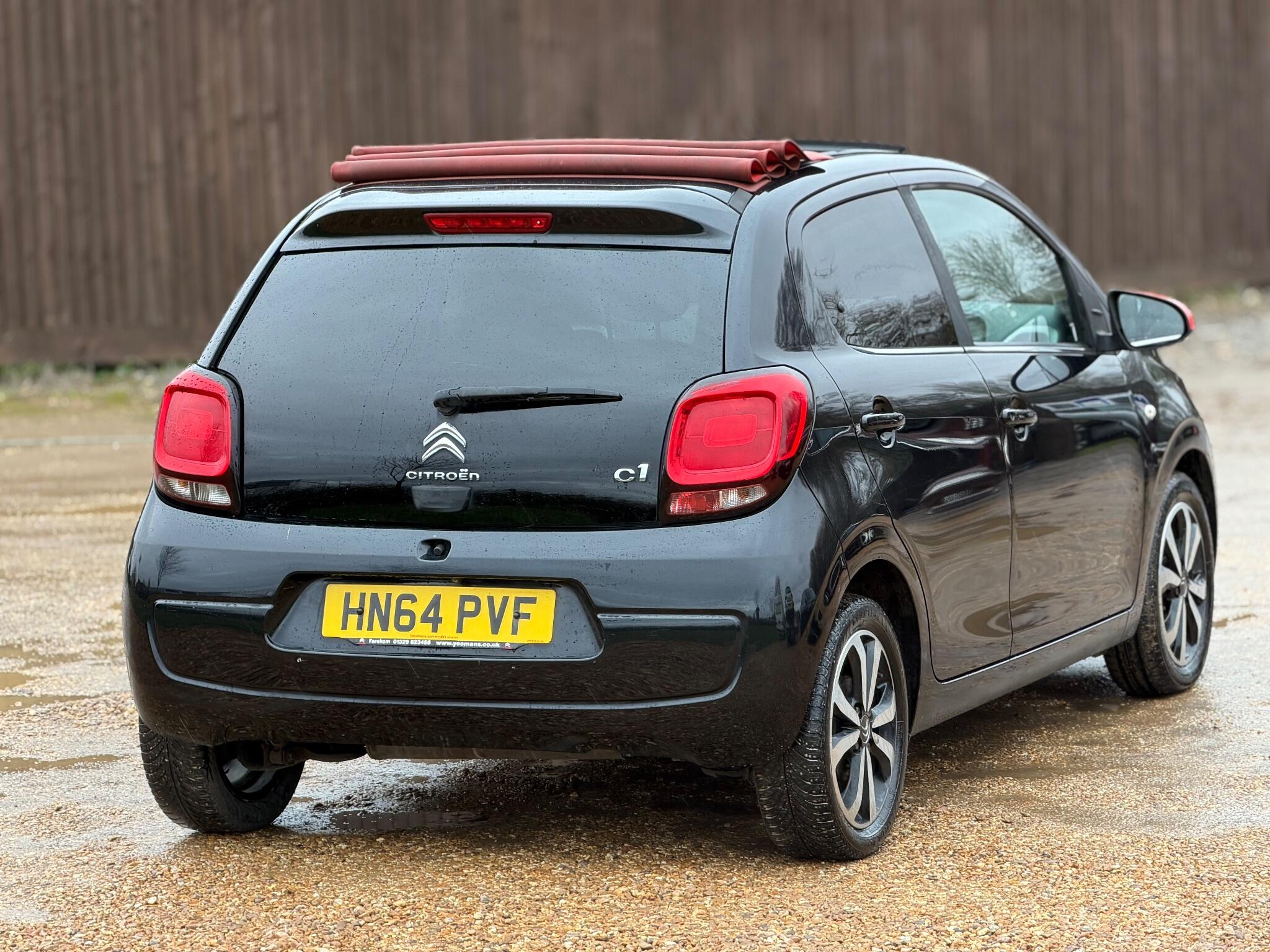 2015 Citroen C1 1.2 PureTech Flair Airscape Euro 5 5dr (Euro 5) image 14