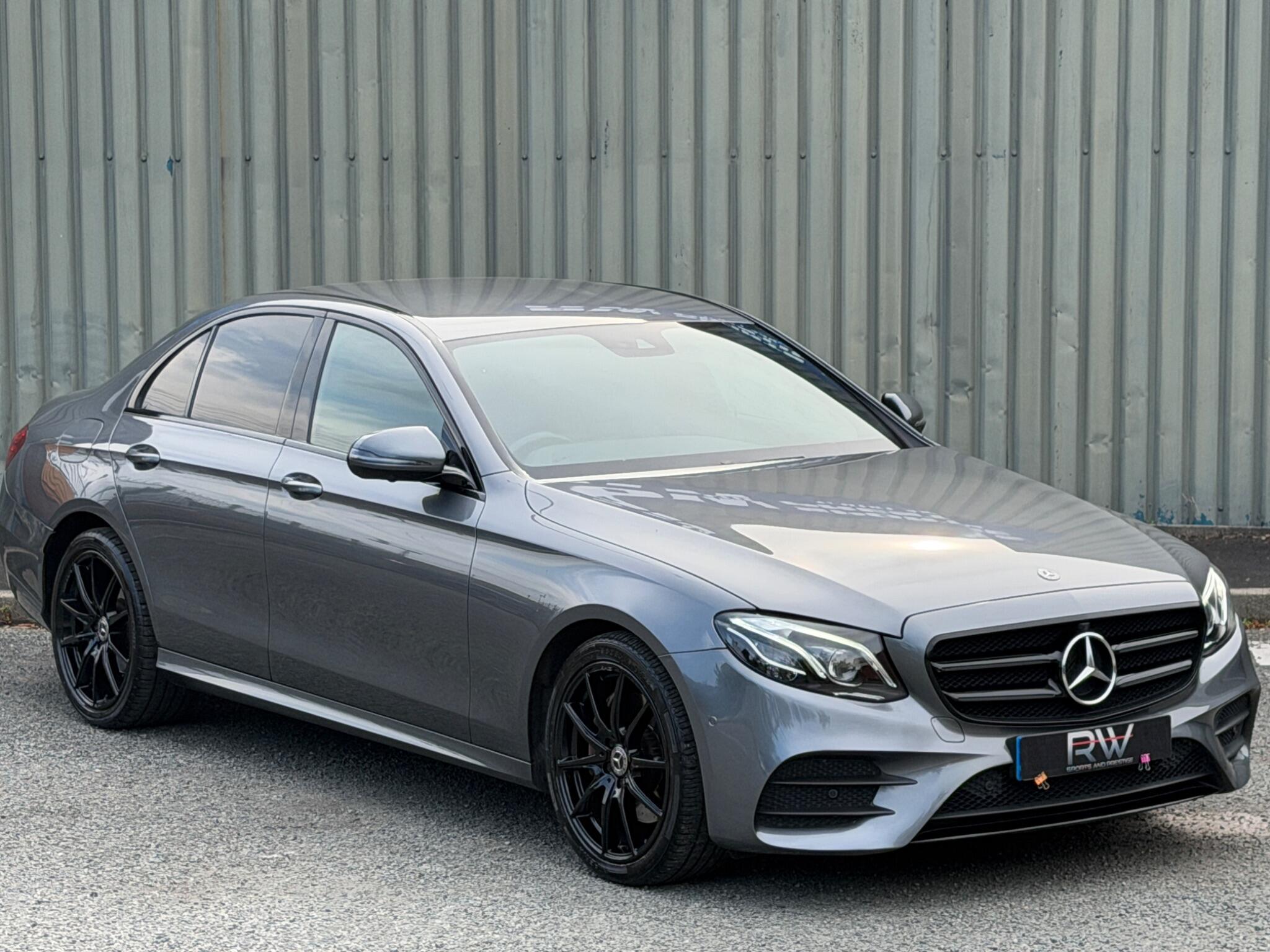Mercedes-Benz E Class view 5