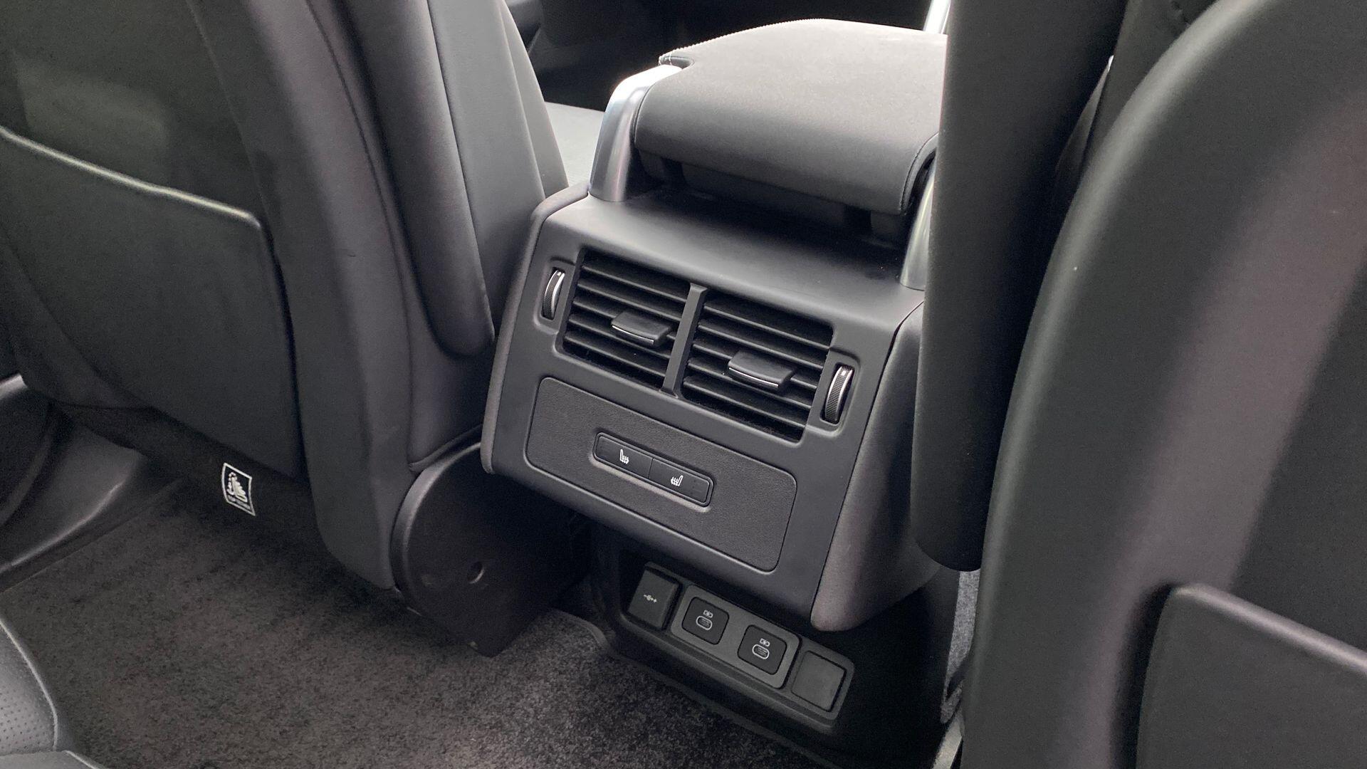 Land Rover Discovery view 18