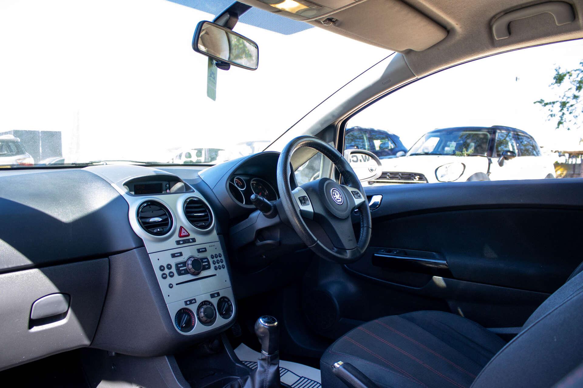 Vauxhall Corsa view 12