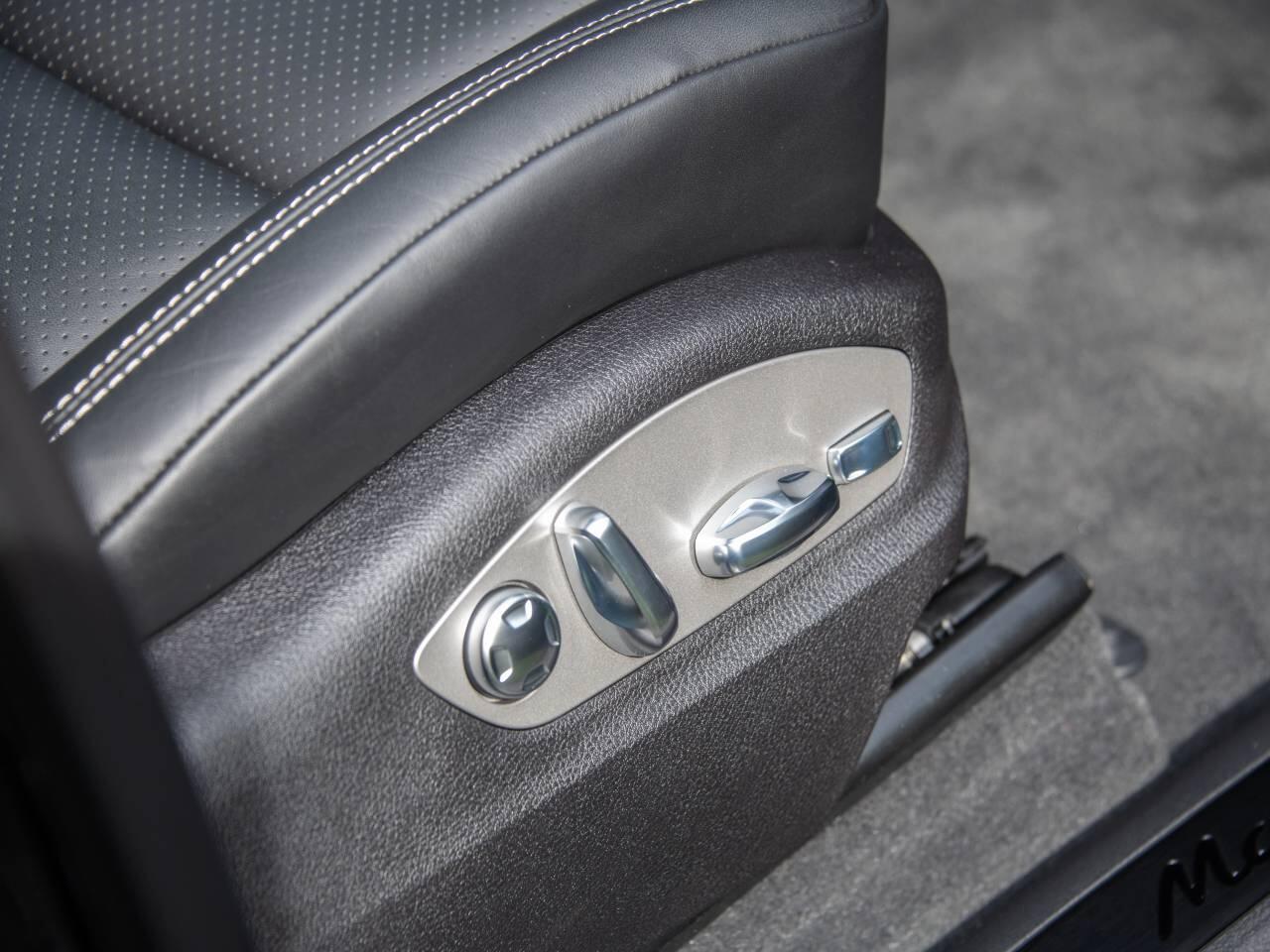 Porsche Macan view 30