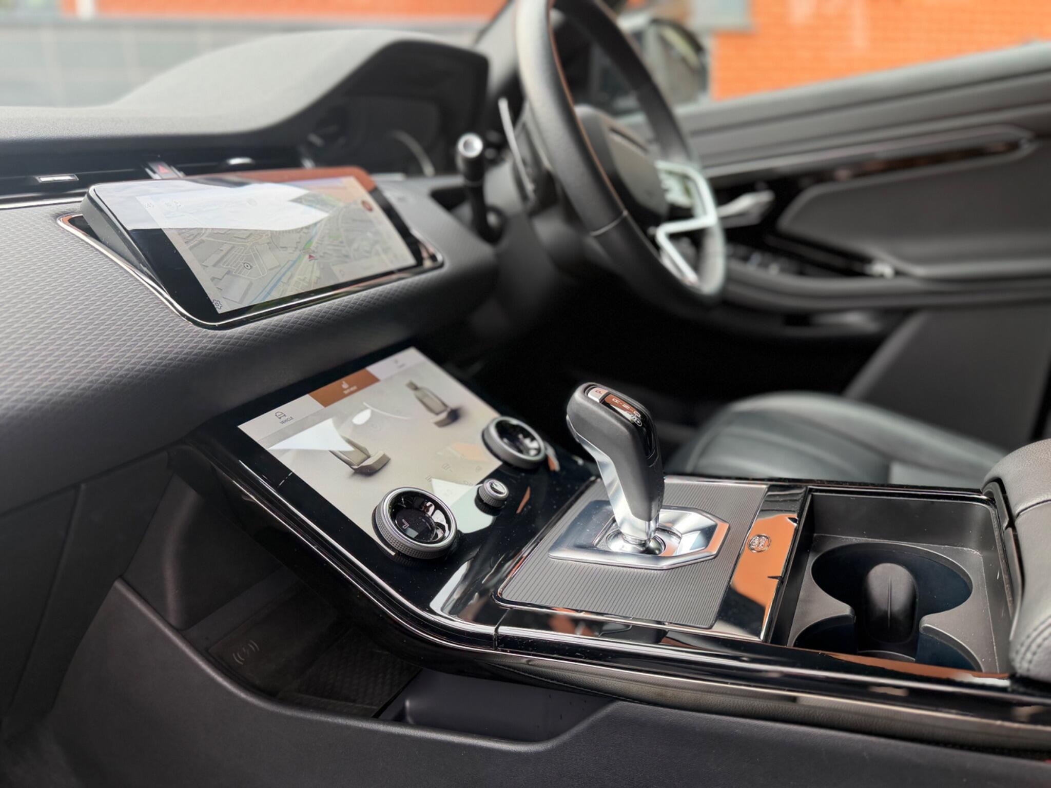 Land Rover Range Rover Evoque view 45