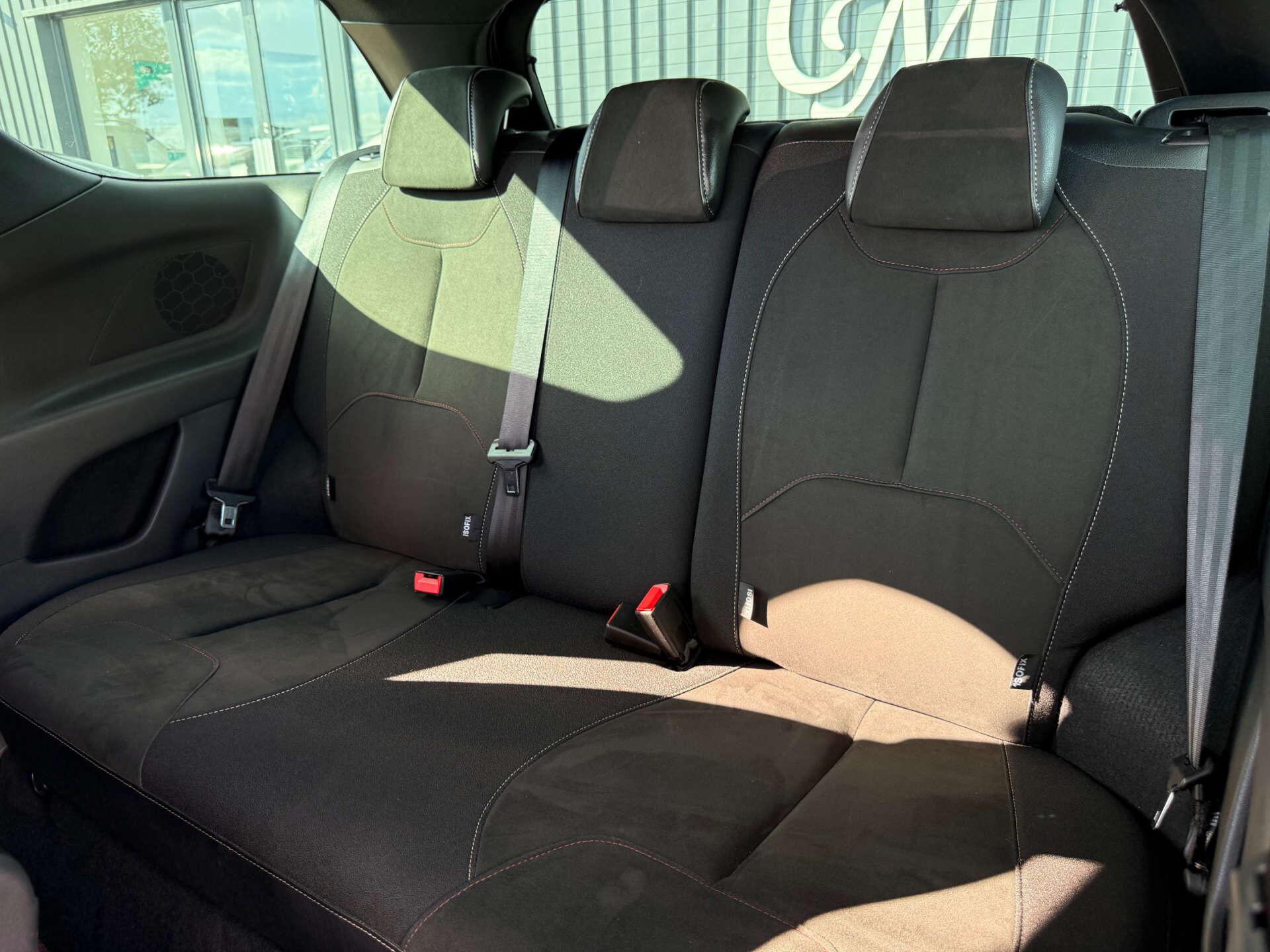 DS Automobiles DS 3 view 73