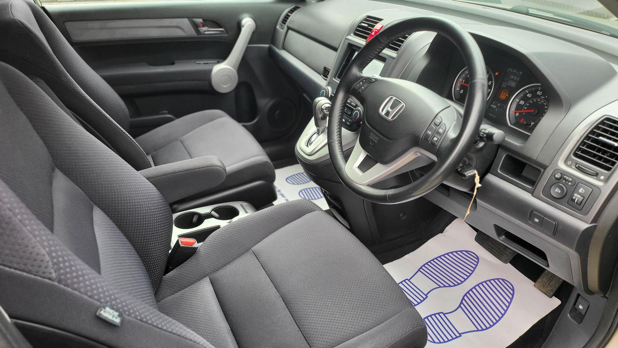 Honda CR-V view 2