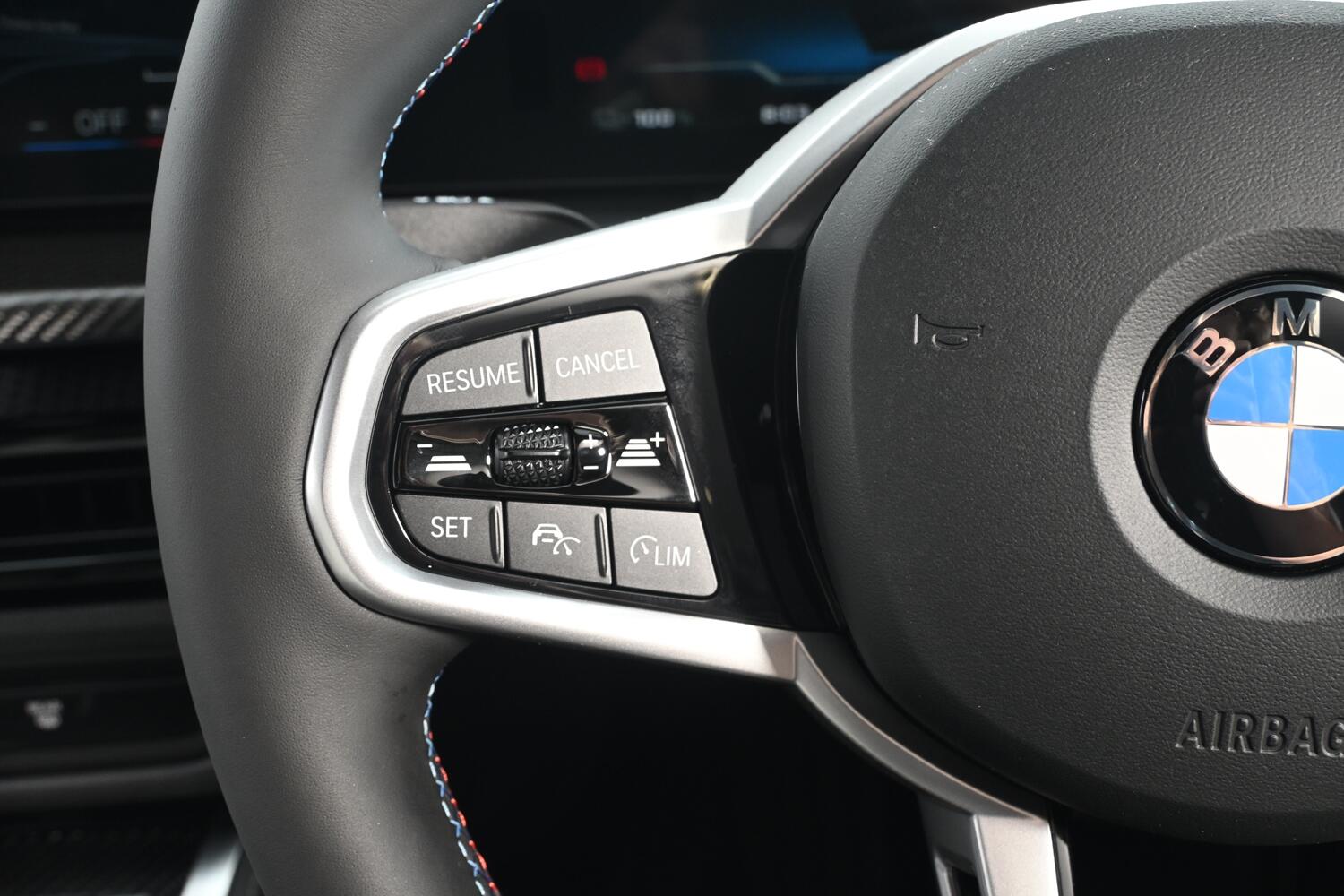 BMW I4 view 17