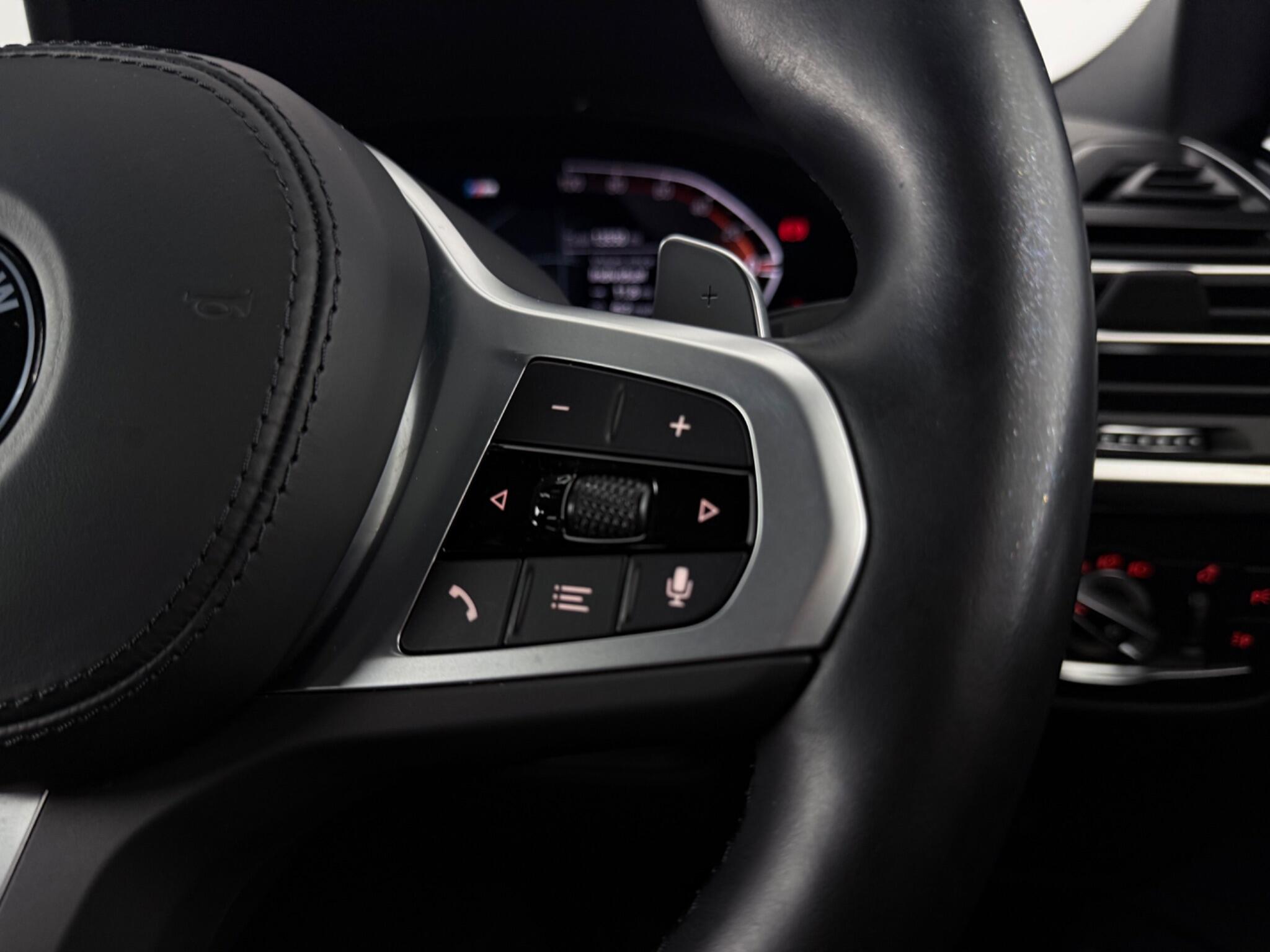 BMW X4 view 17