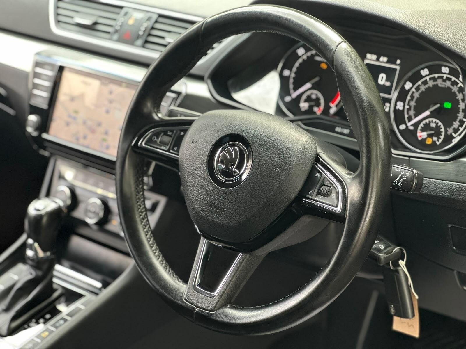 Skoda Superb view 25