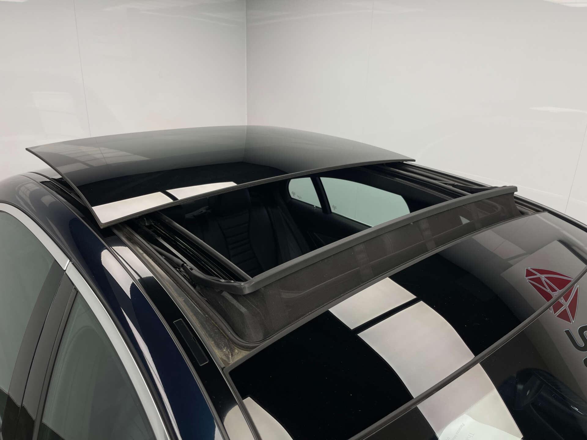 Mercedes-Benz E Class view 8