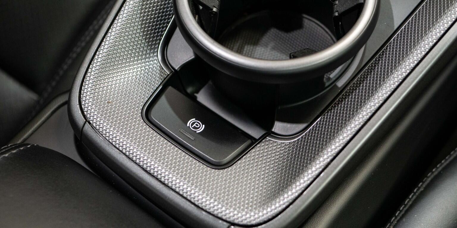 Porsche 911 view 45