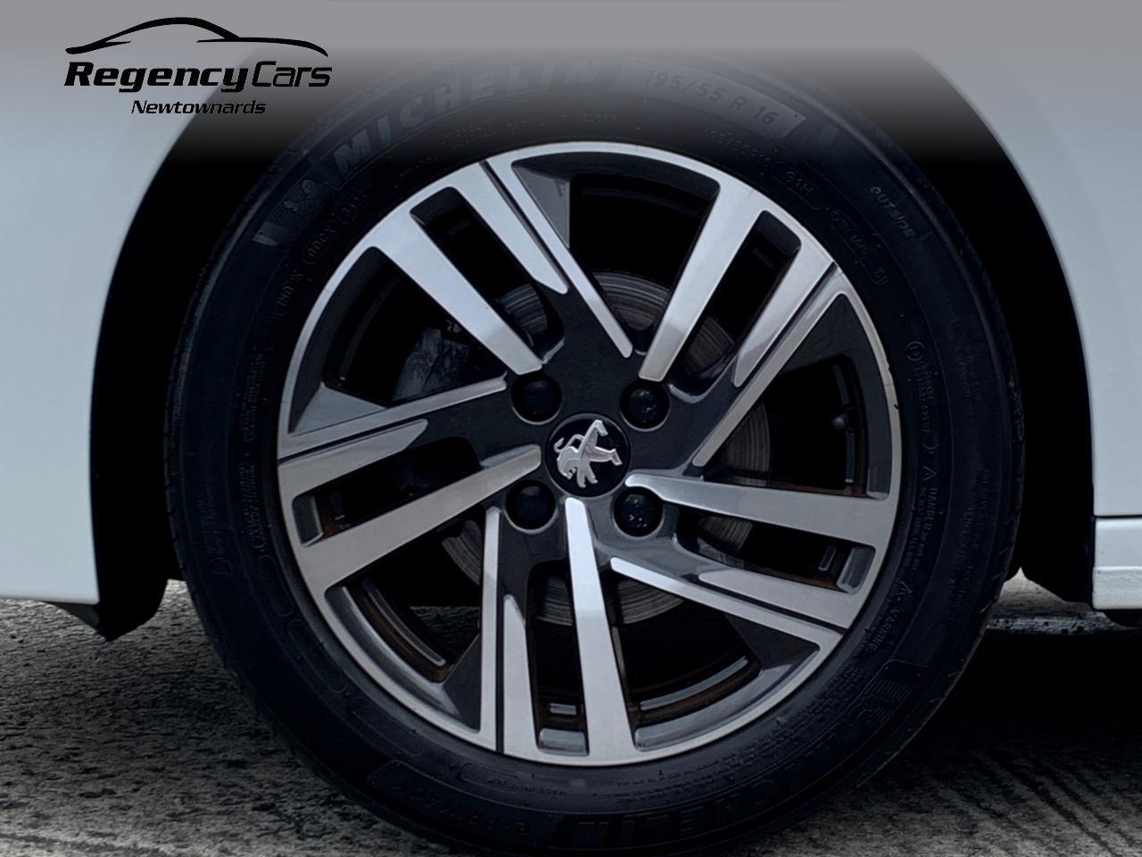 Peugeot 208 view 30