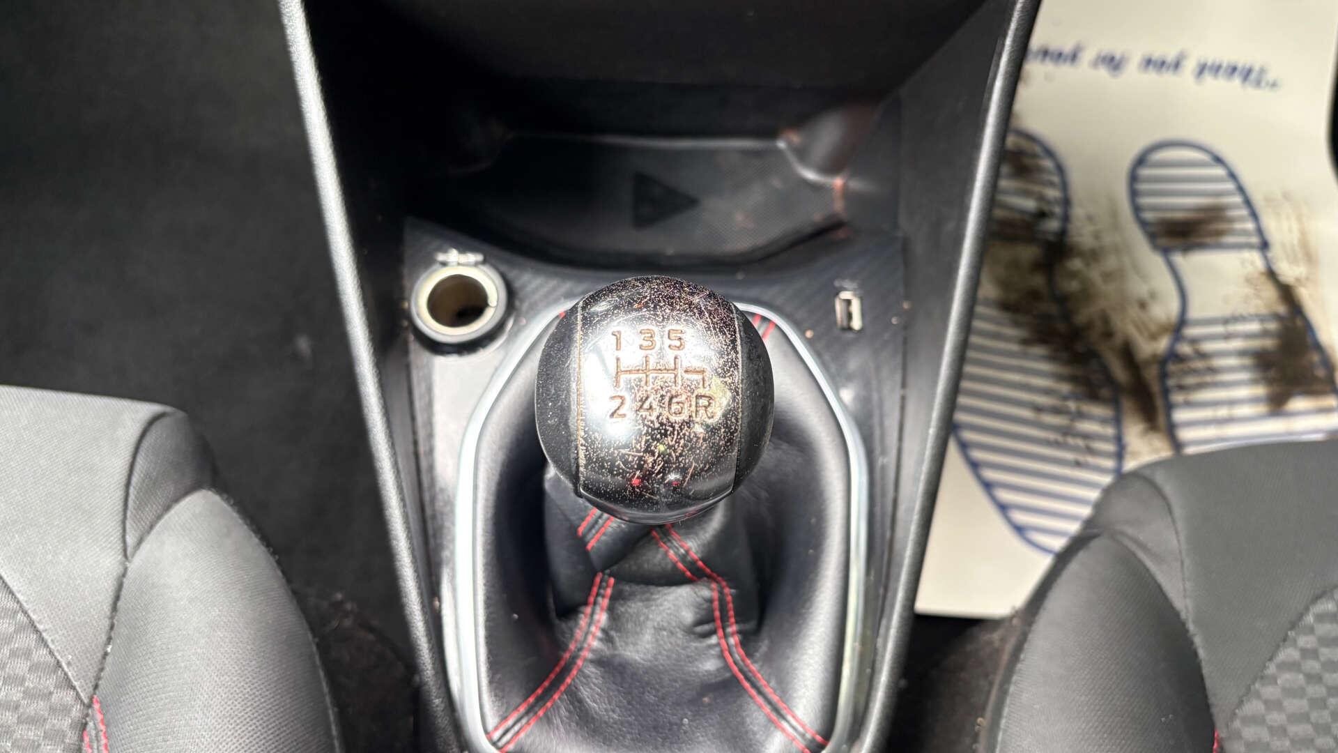 Ford Fiesta view 34