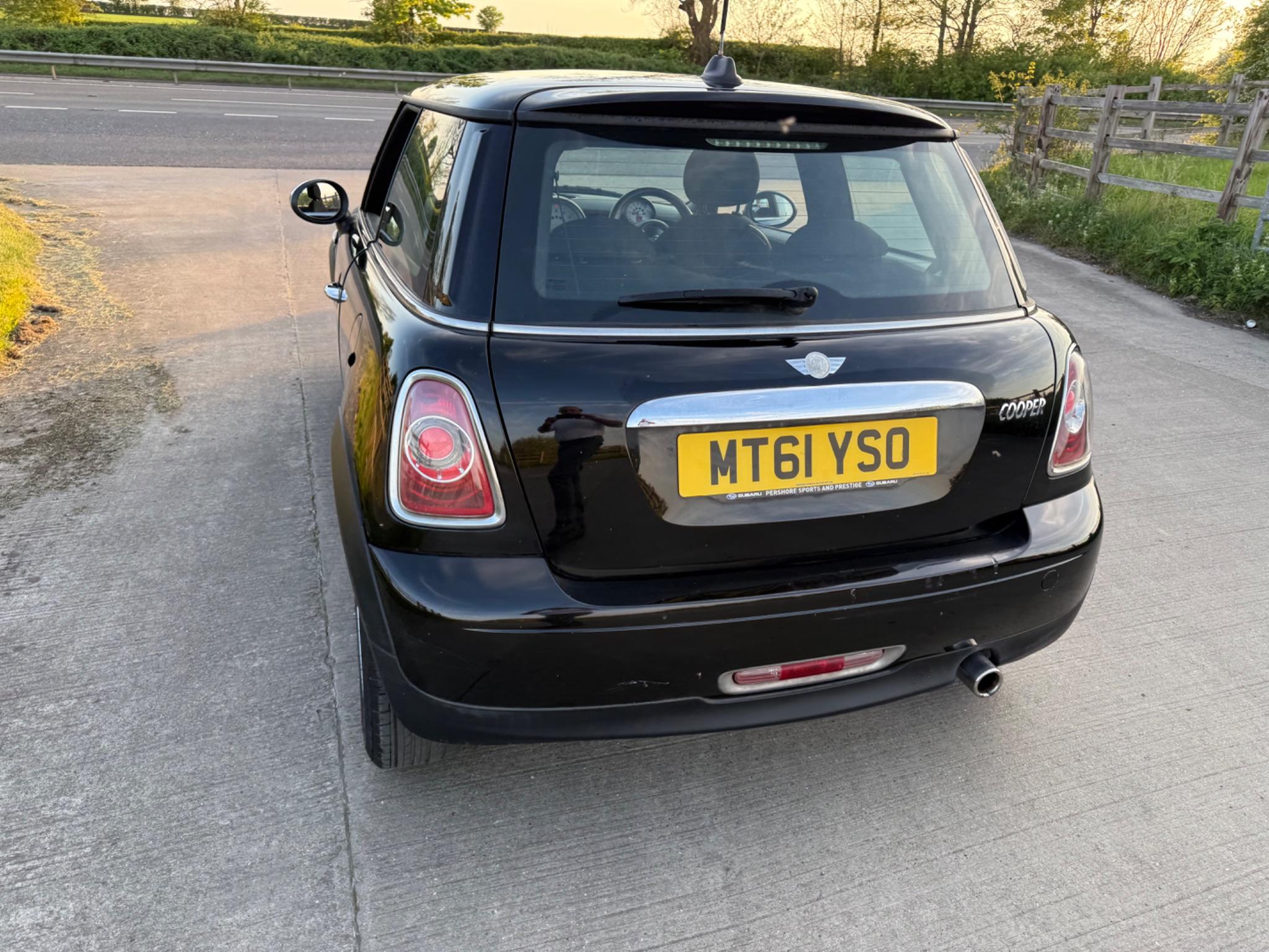 MINI Hatch 1.6 Cooper Euro 5 (s/s) 3dr — photo 17 of 78