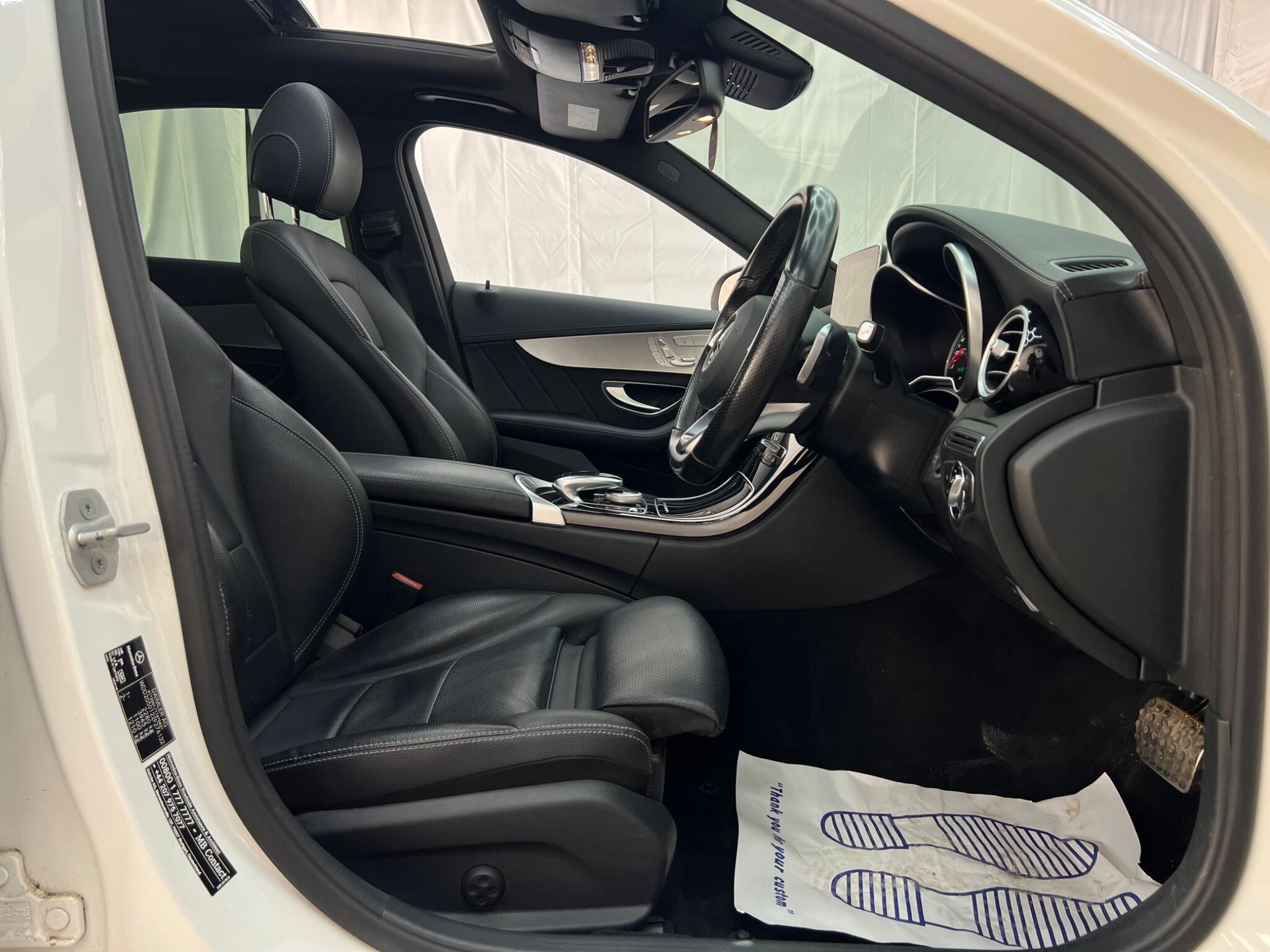 Mercedes-Benz C Class view 21