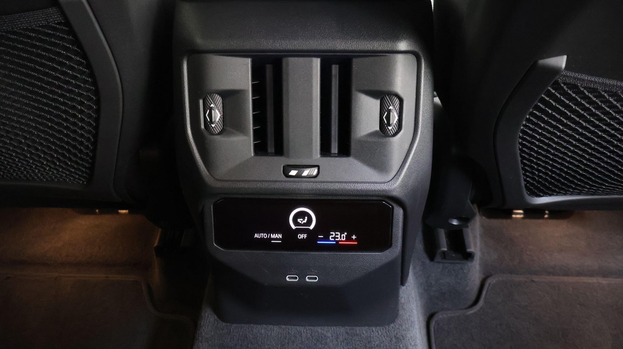 BMW X3 view 34