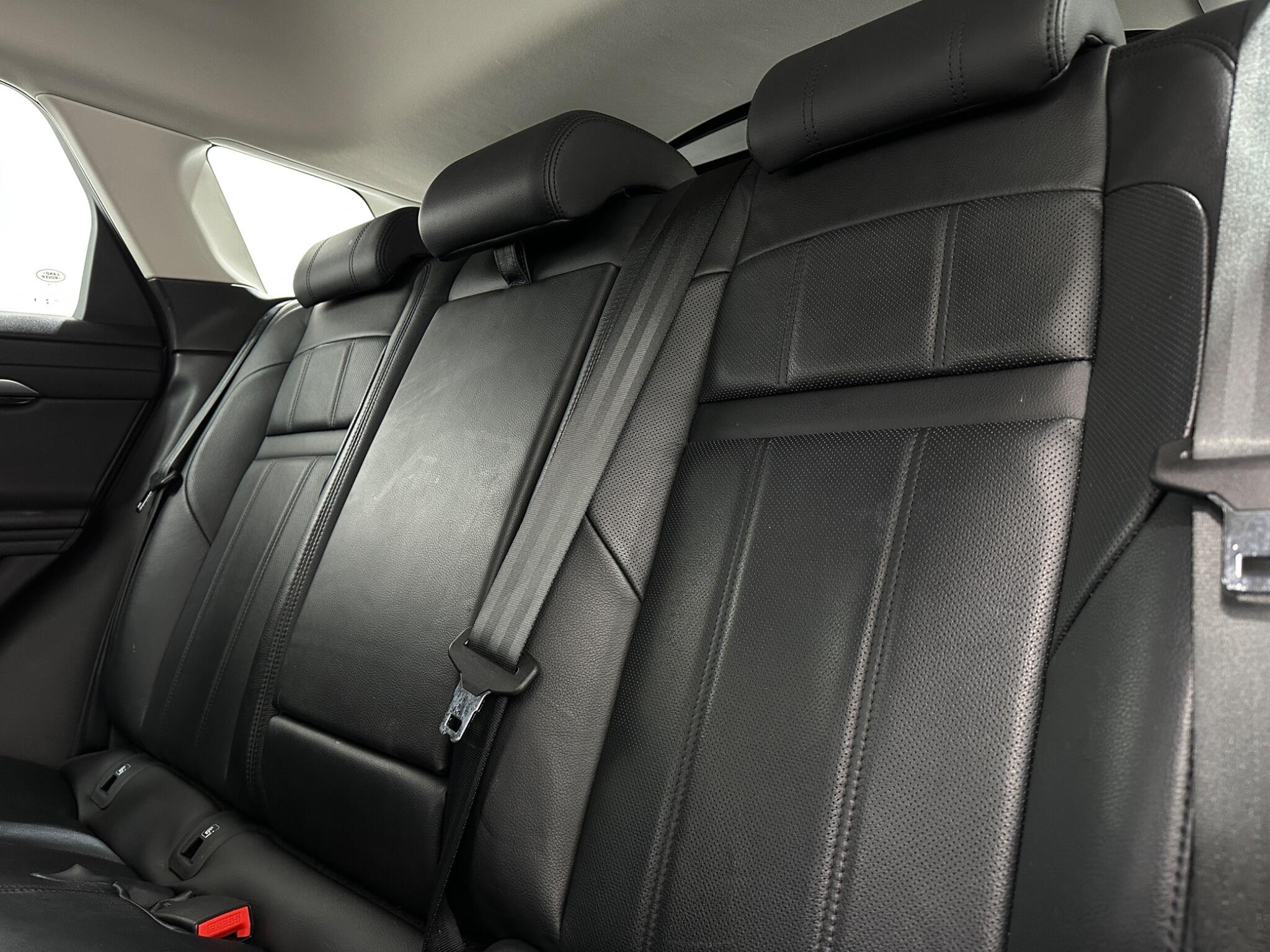Land Rover Range Rover Evoque view 38