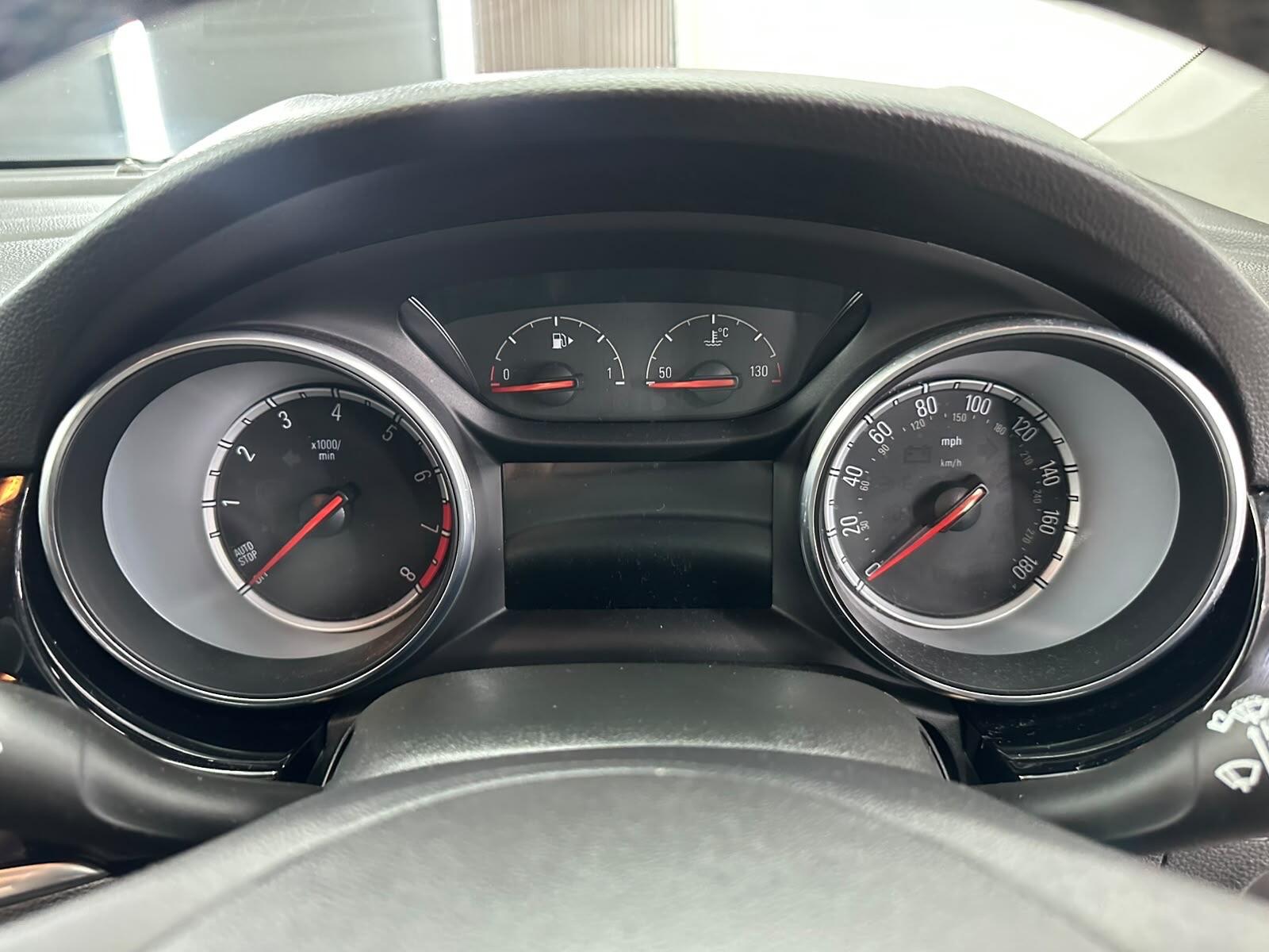 Vauxhall Astra view 43