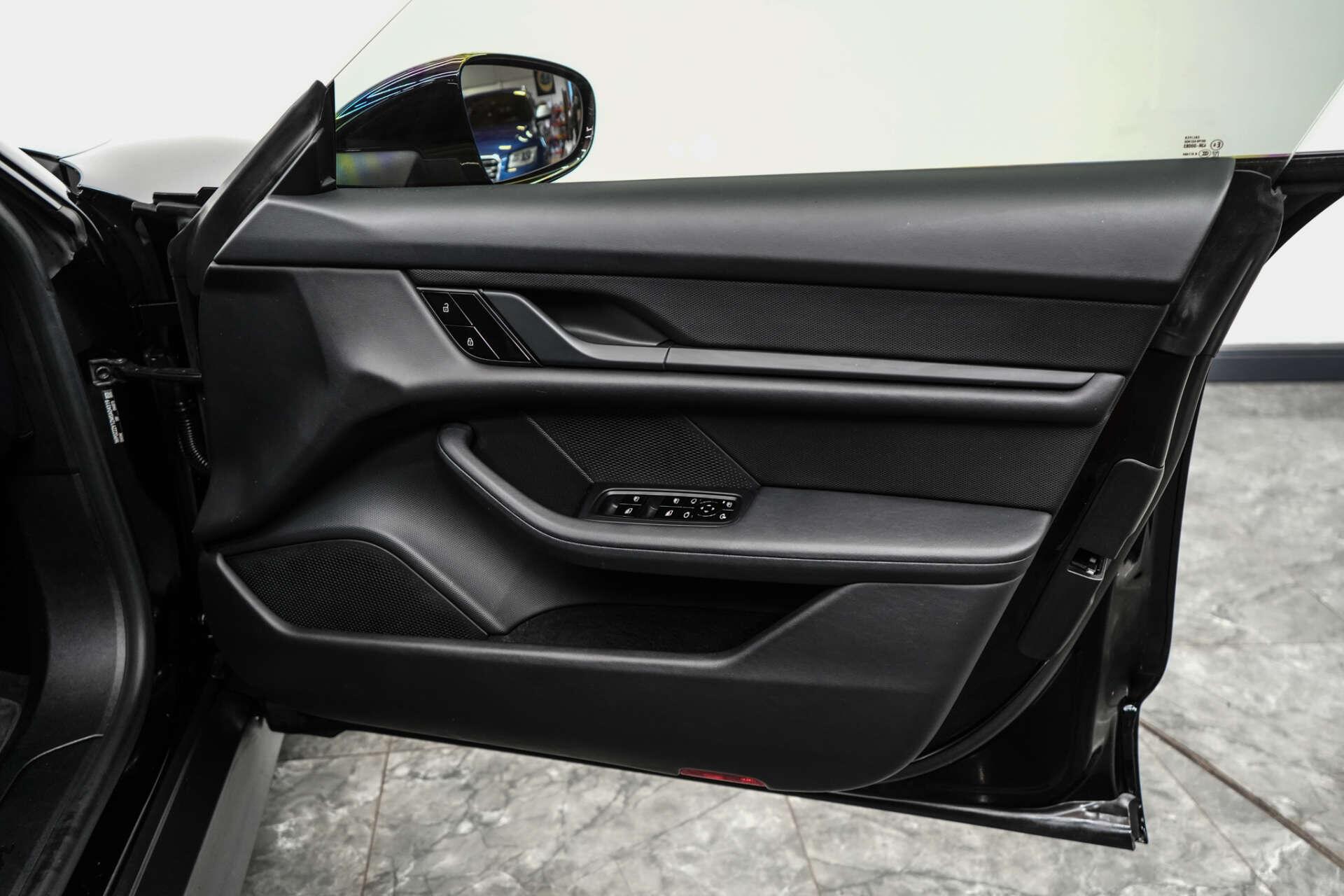 Porsche Taycan view 21