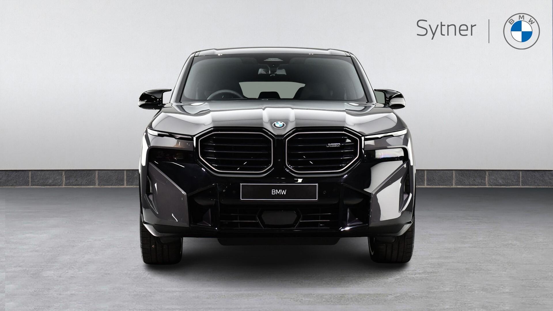 BMW XM view 16