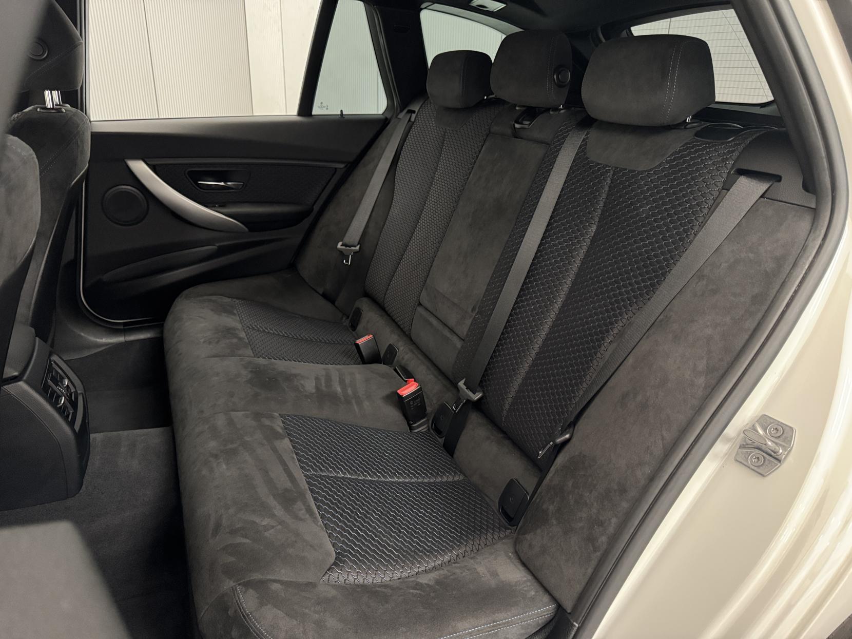 BMW 3 Series view 57