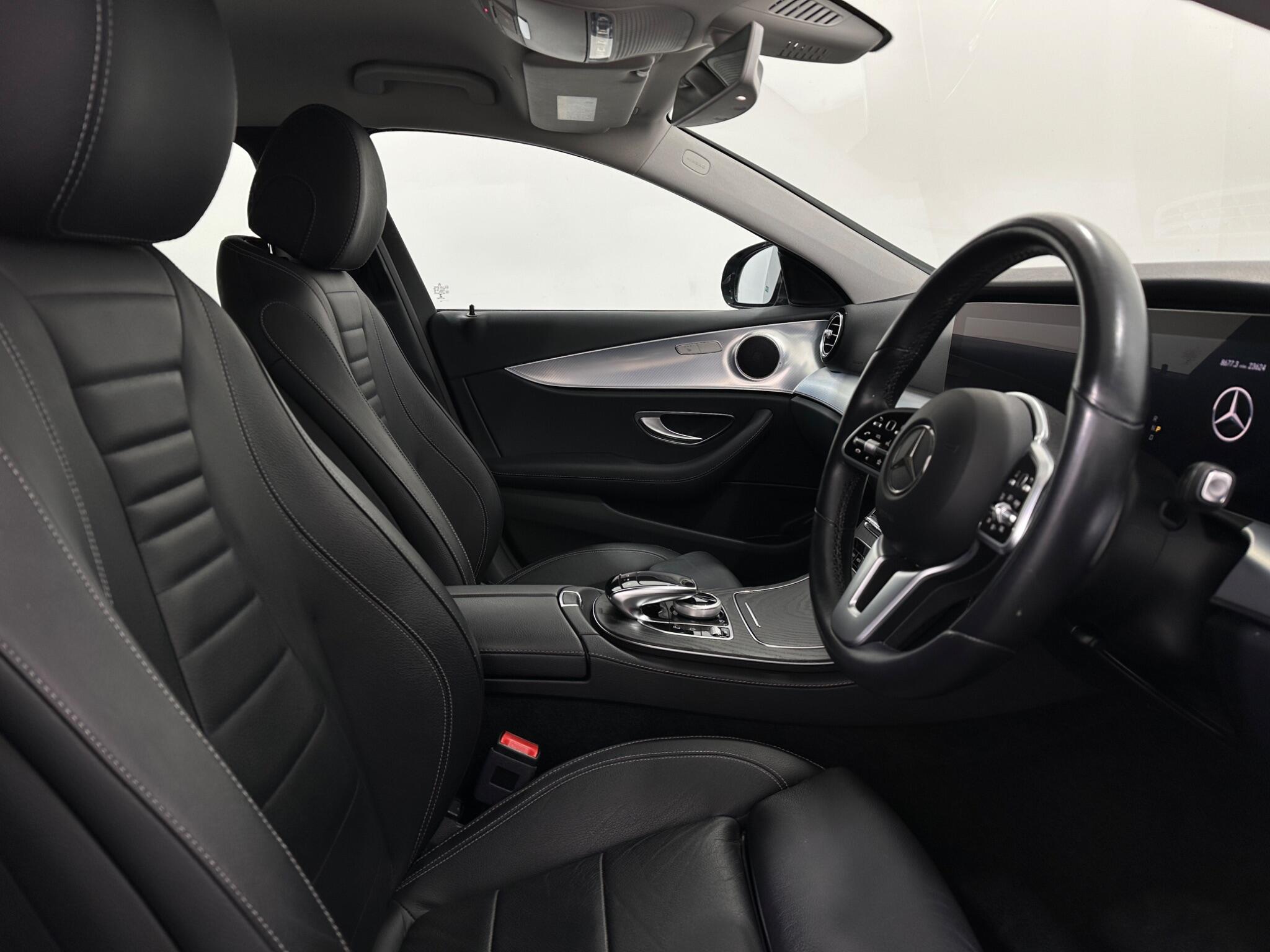 Mercedes-Benz E-Class view 33