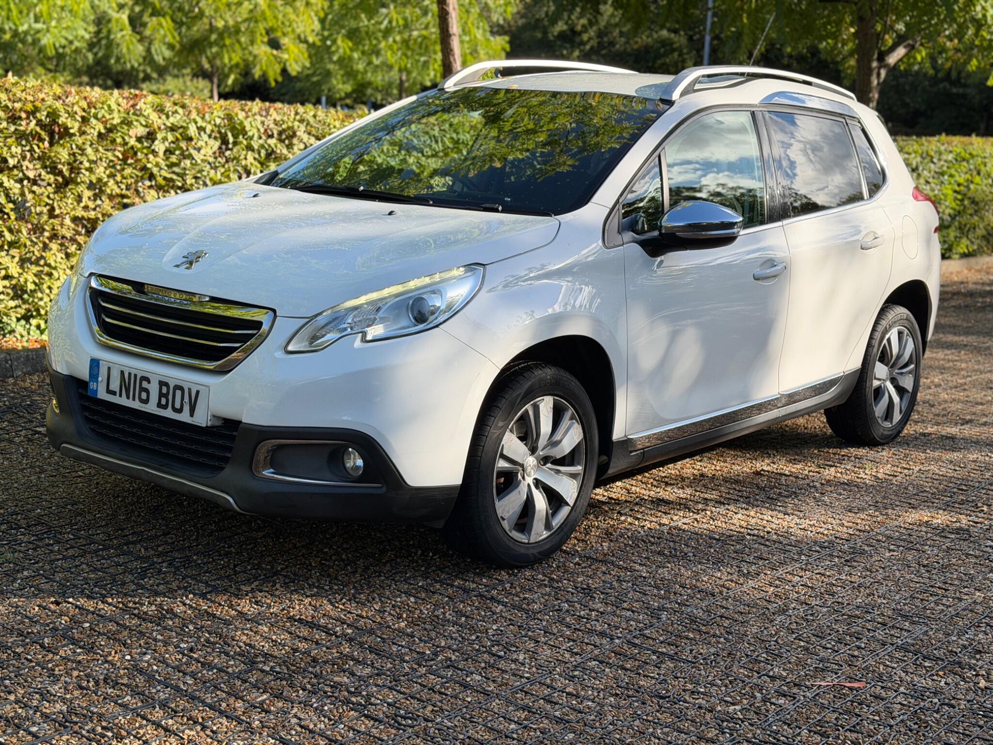 Peugeot 2008 view 14
