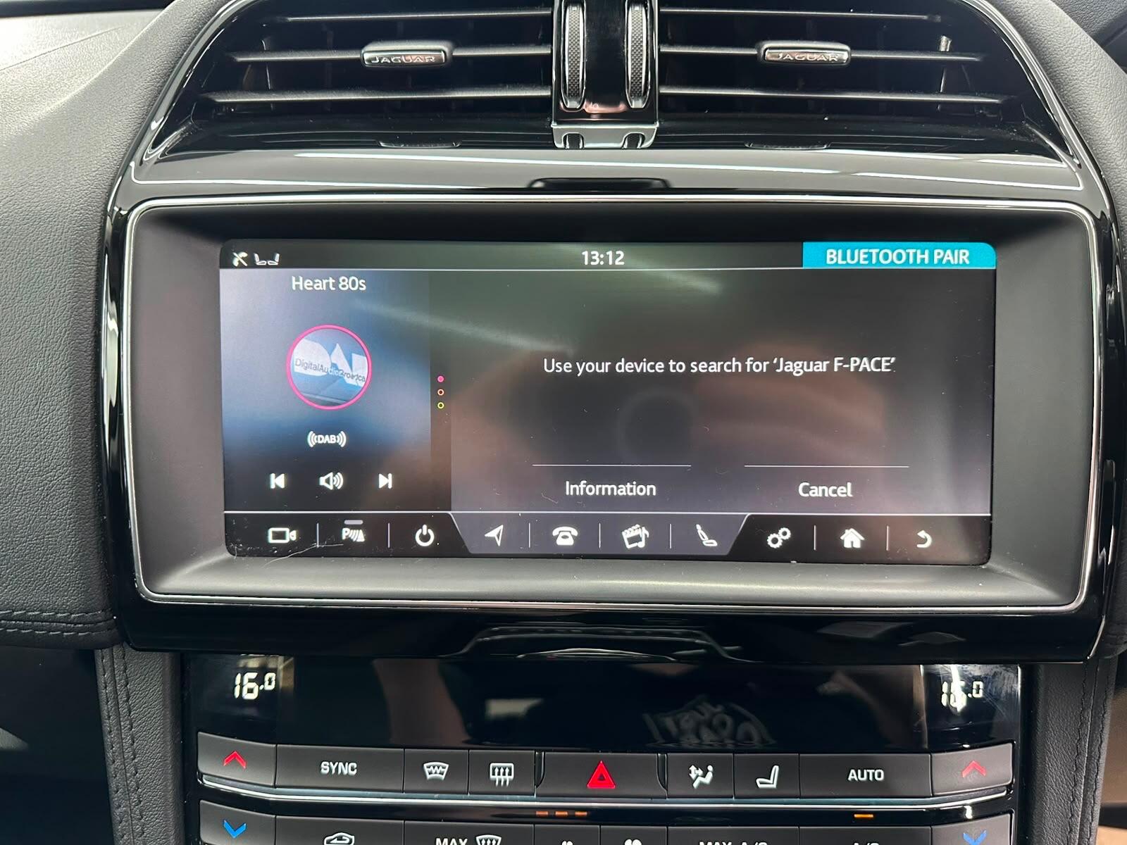 Jaguar F-Pace view 40
