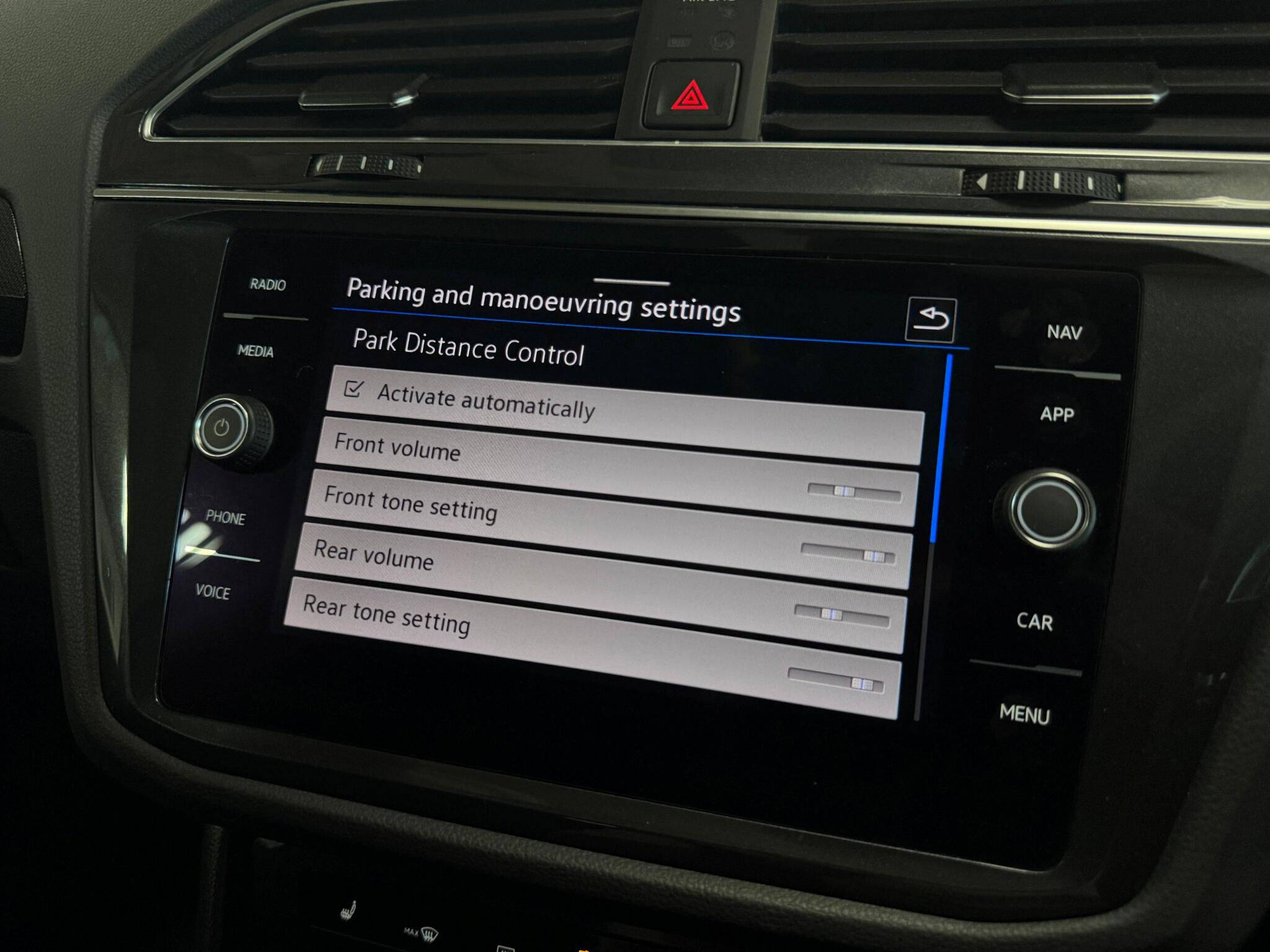 Volkswagen Tiguan view 47