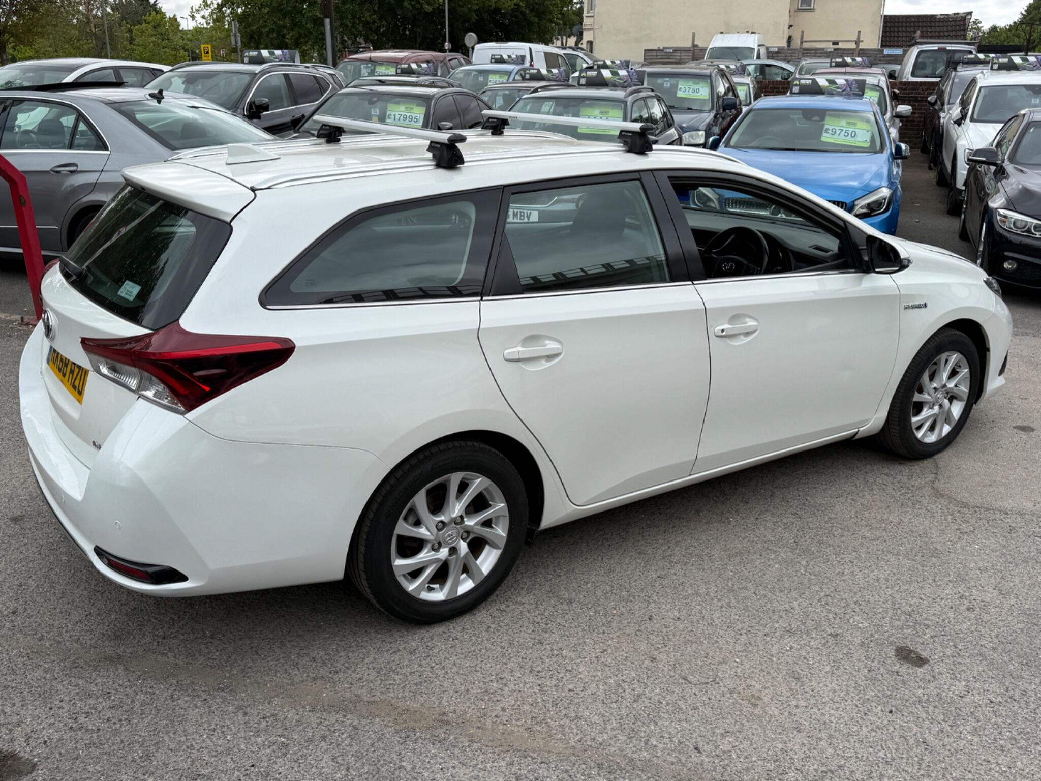Toyota Auris - Image 18