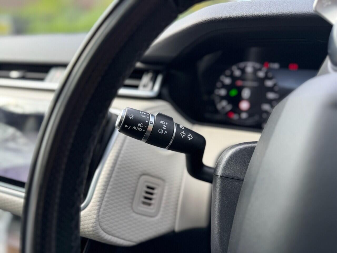 Land Rover Range Rover Velar view 16