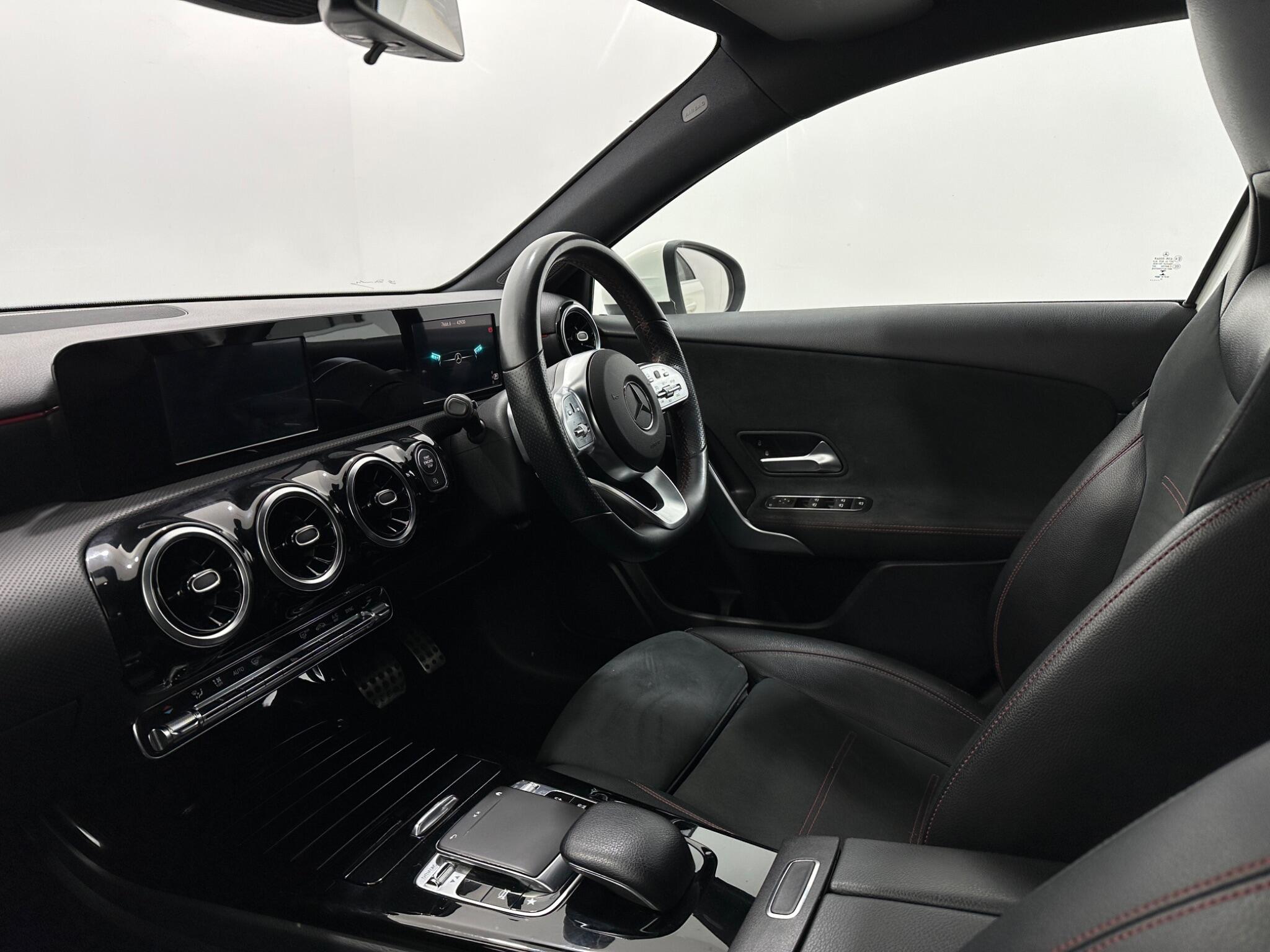 Mercedes-Benz A-Class view 31