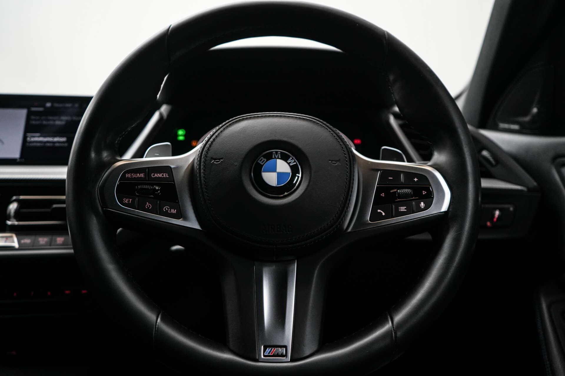 BMW 1 Series view 40