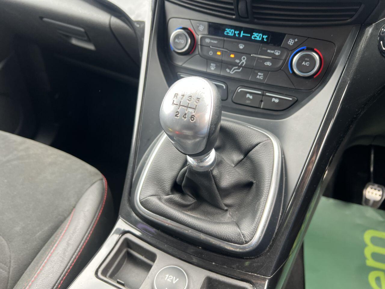Ford Kuga view 33