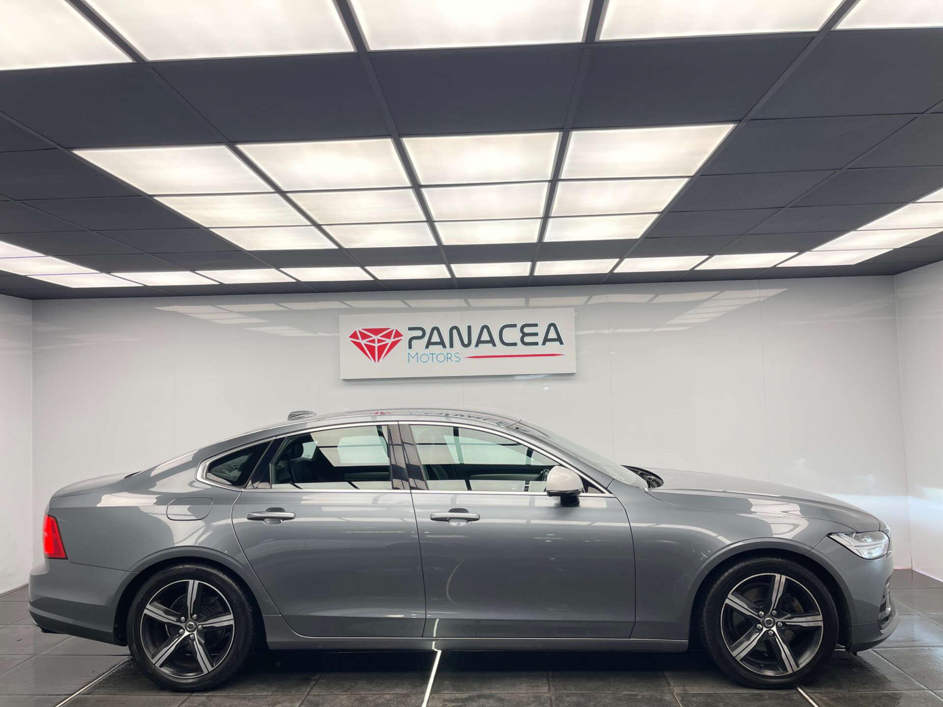 Volvo S90 view 2