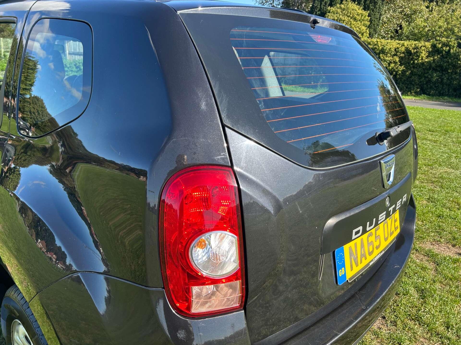 Dacia Duster view 18